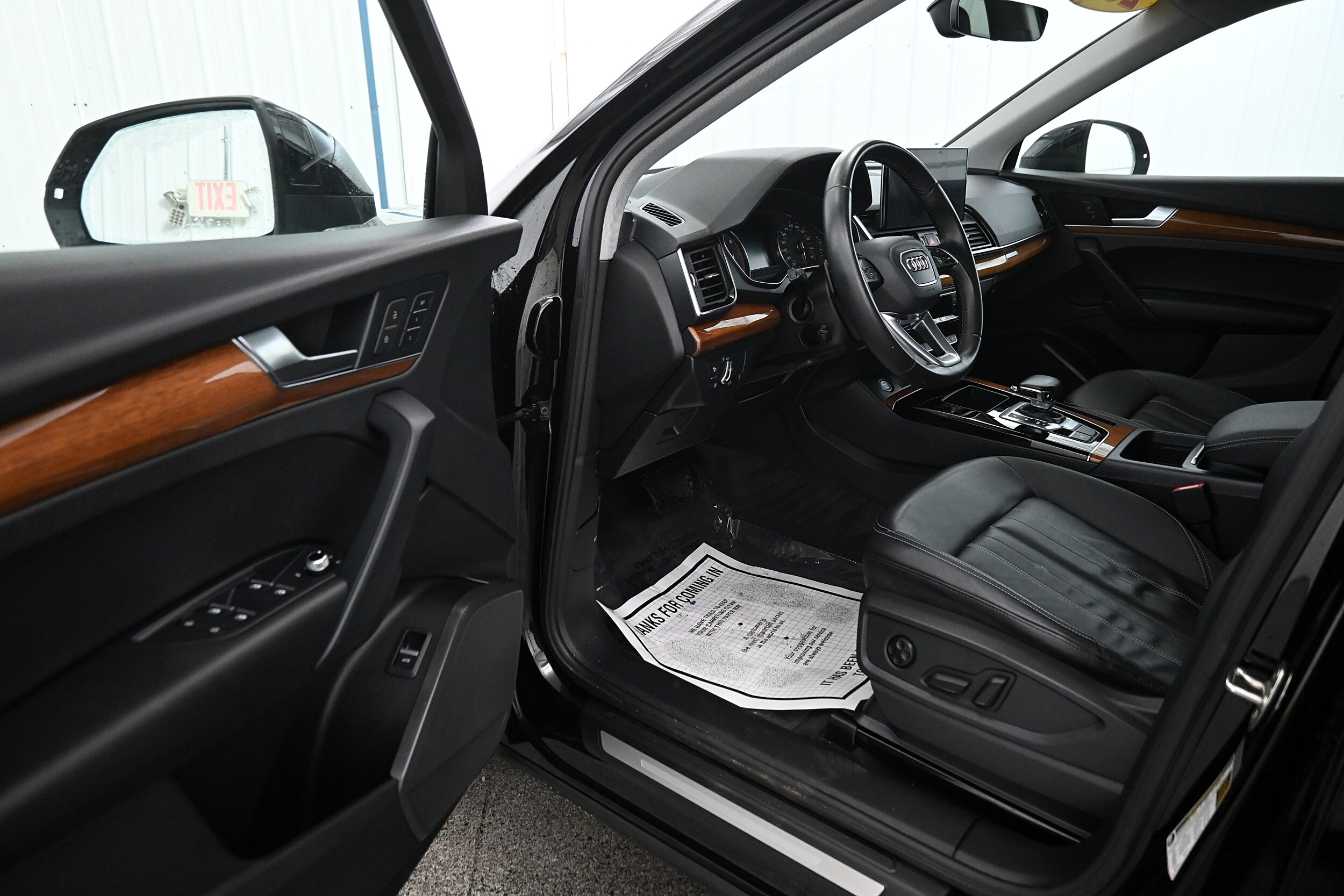 2021 Audi Q5 45 Premium photo 3