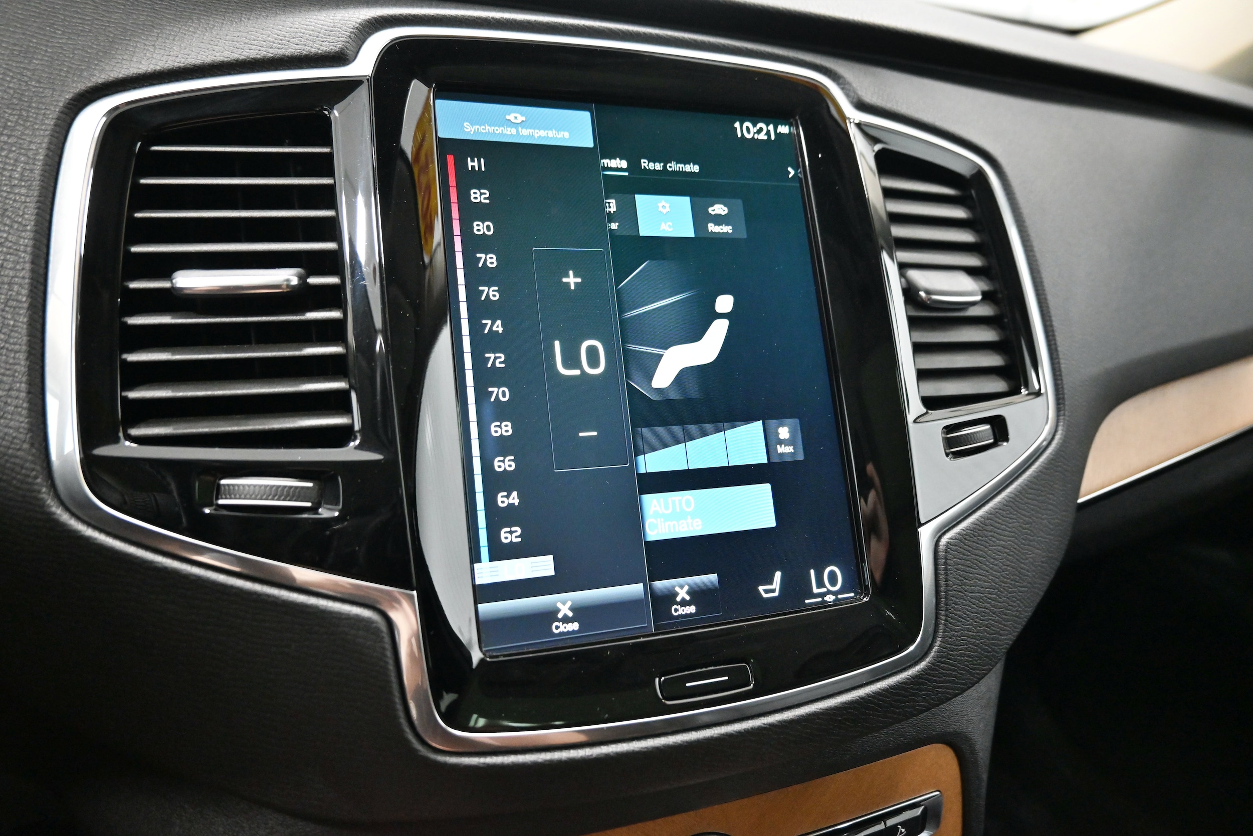 2021 Volvo XC90 Momentum - Photo 15