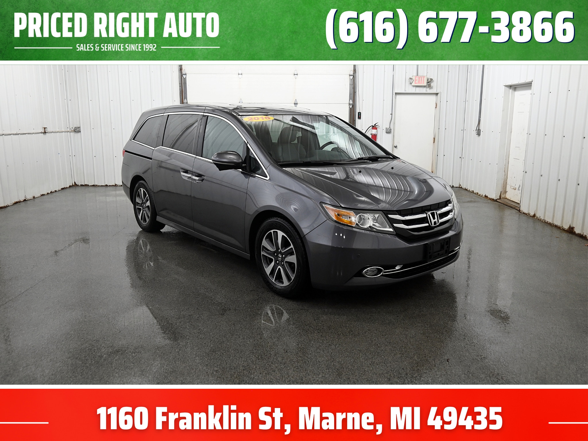 2016 Honda Odyssey Touring's photo