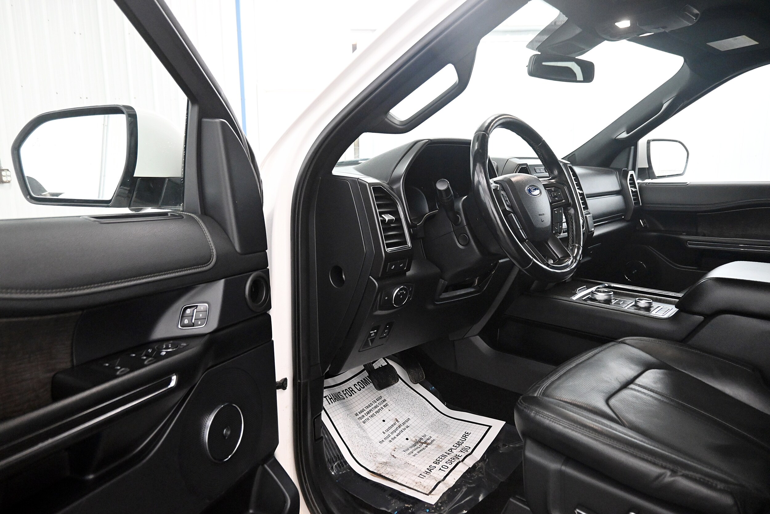 2019 Ford Expedition Limited photo 3