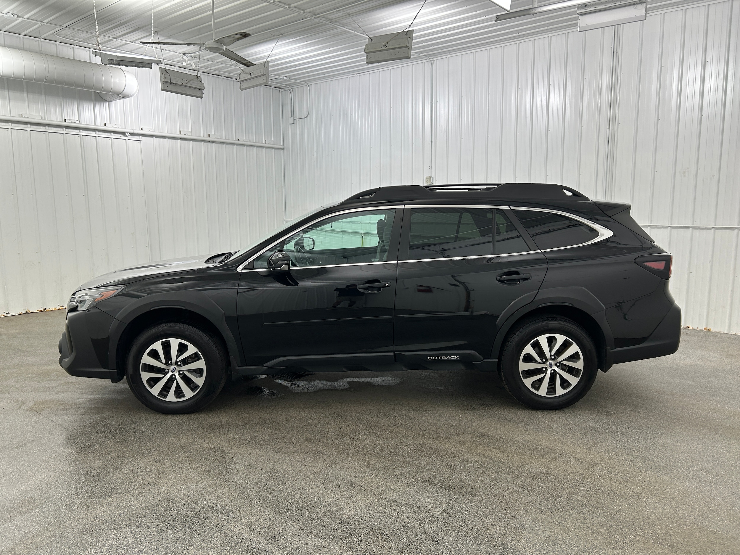 2023 Subaru Outback Premium - Photo 21