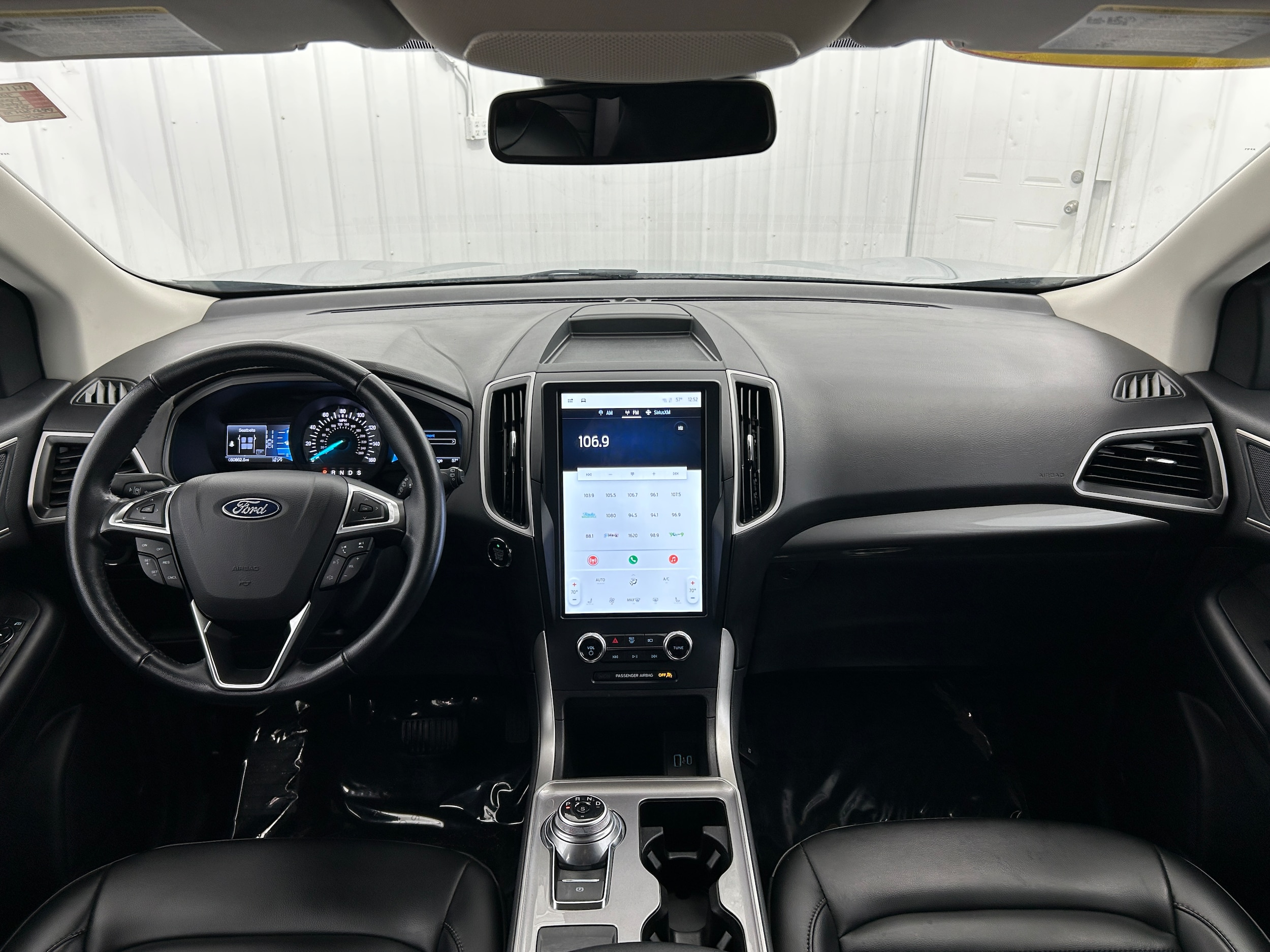 2023 Ford Edge SEL - Photo 13