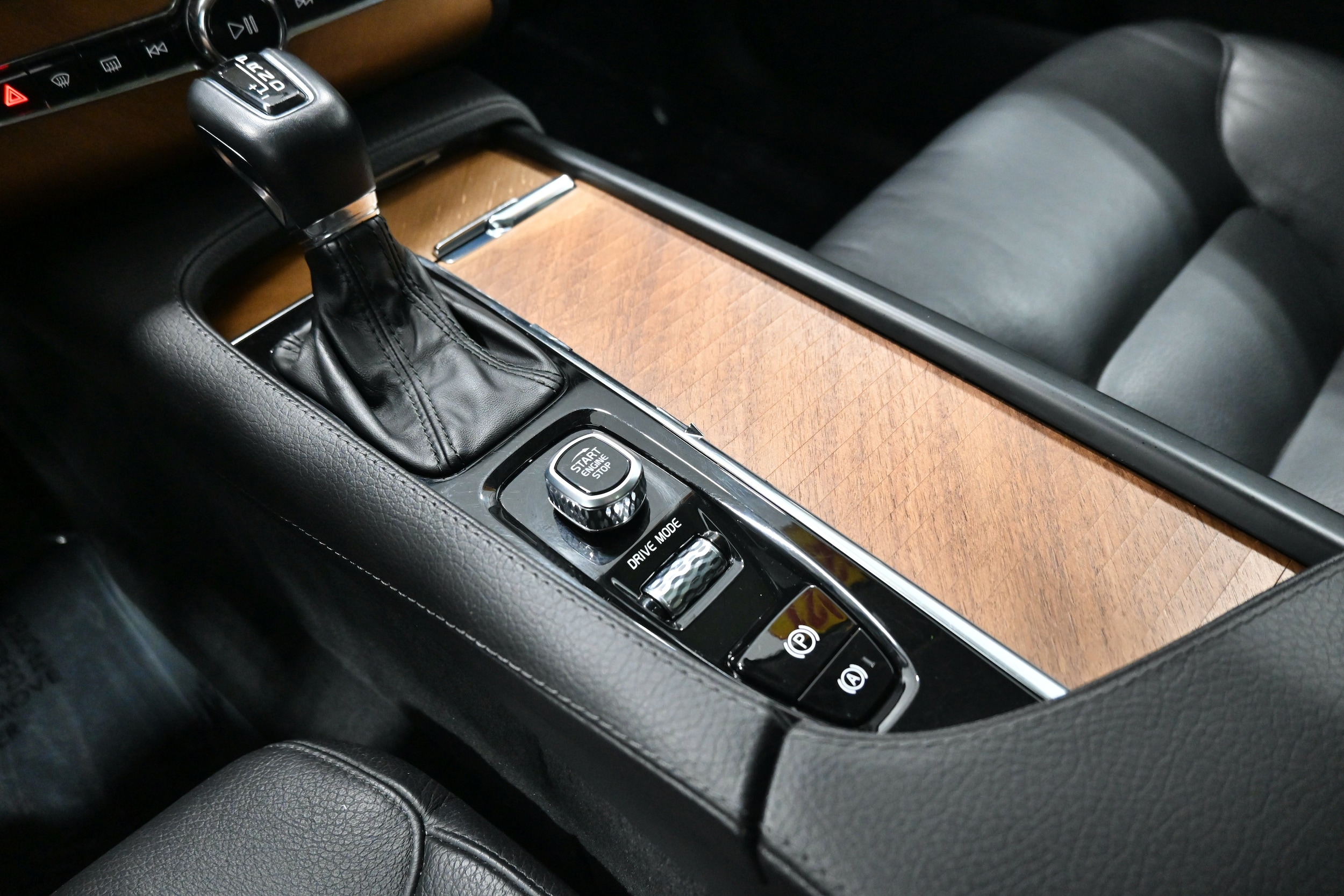 2021 Volvo XC90 Momentum - Photo 19