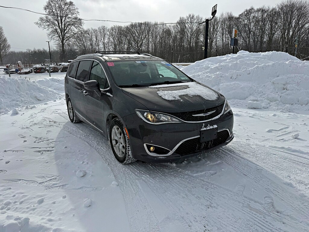 Used 2020 Chrysler Pacifica Touring L Van Passenger Van