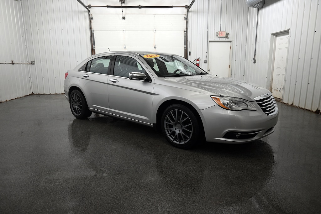 Used 2012 Chrysler 200 Limited Sedan
