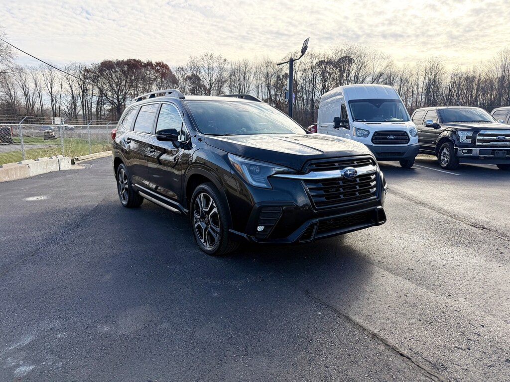 Used 2023 Subaru Ascent Limited SUV
