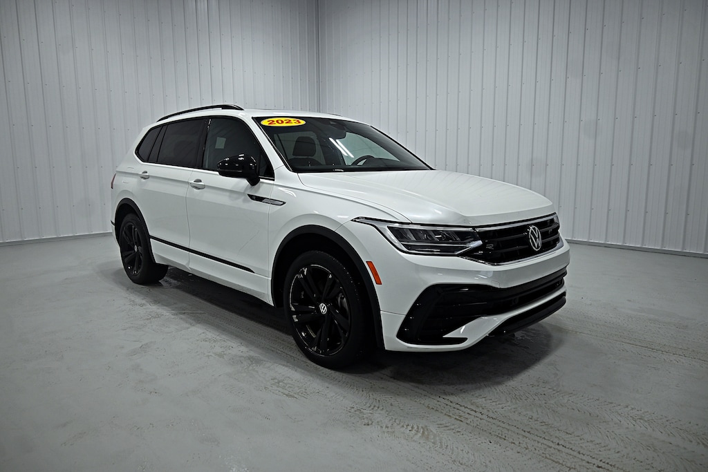 Used 2023 Volkswagen Tiguan 2.0T SE R-Line Black SUV