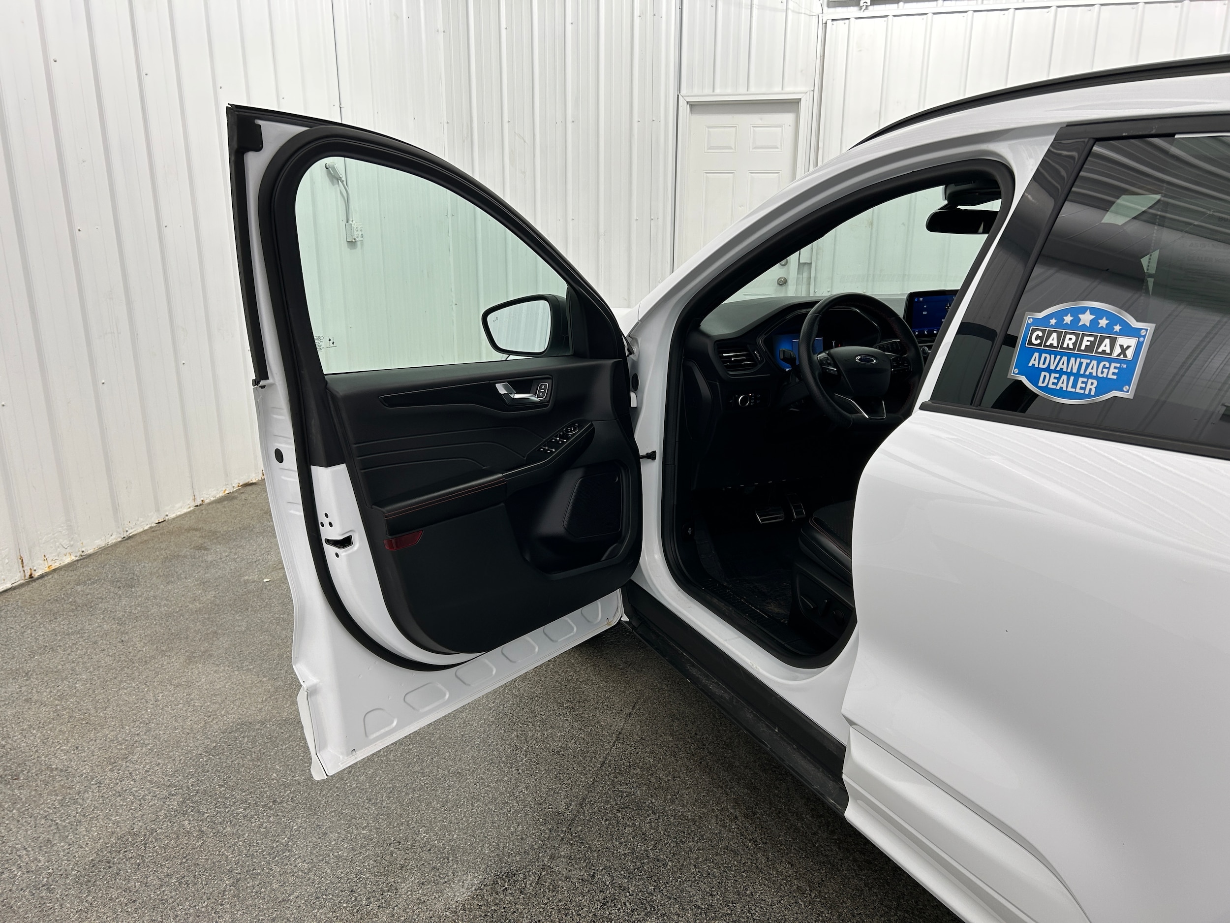 2023 Ford Escape ST-Line - Photo 21