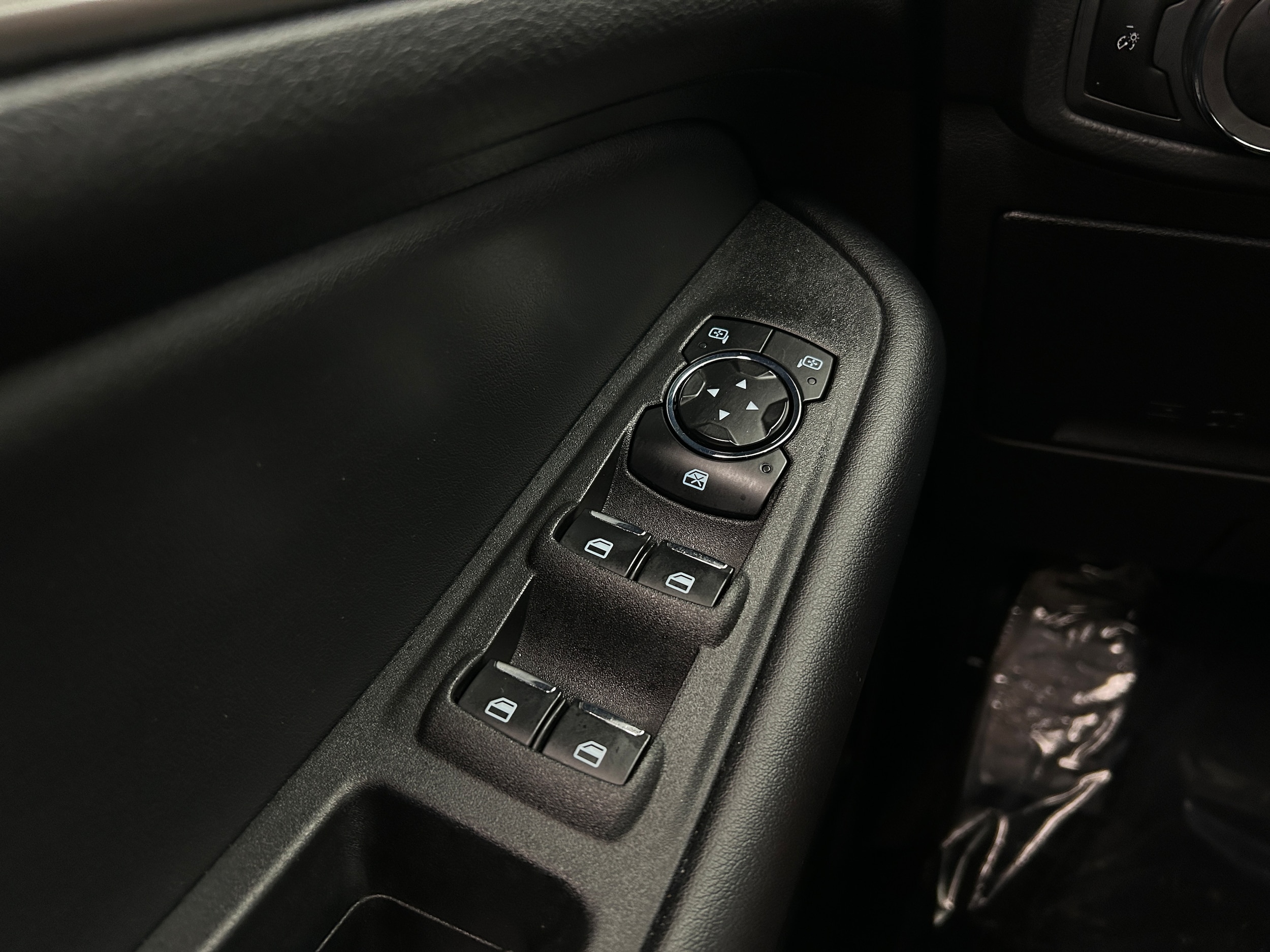 2023 Ford Edge SEL - Photo 22