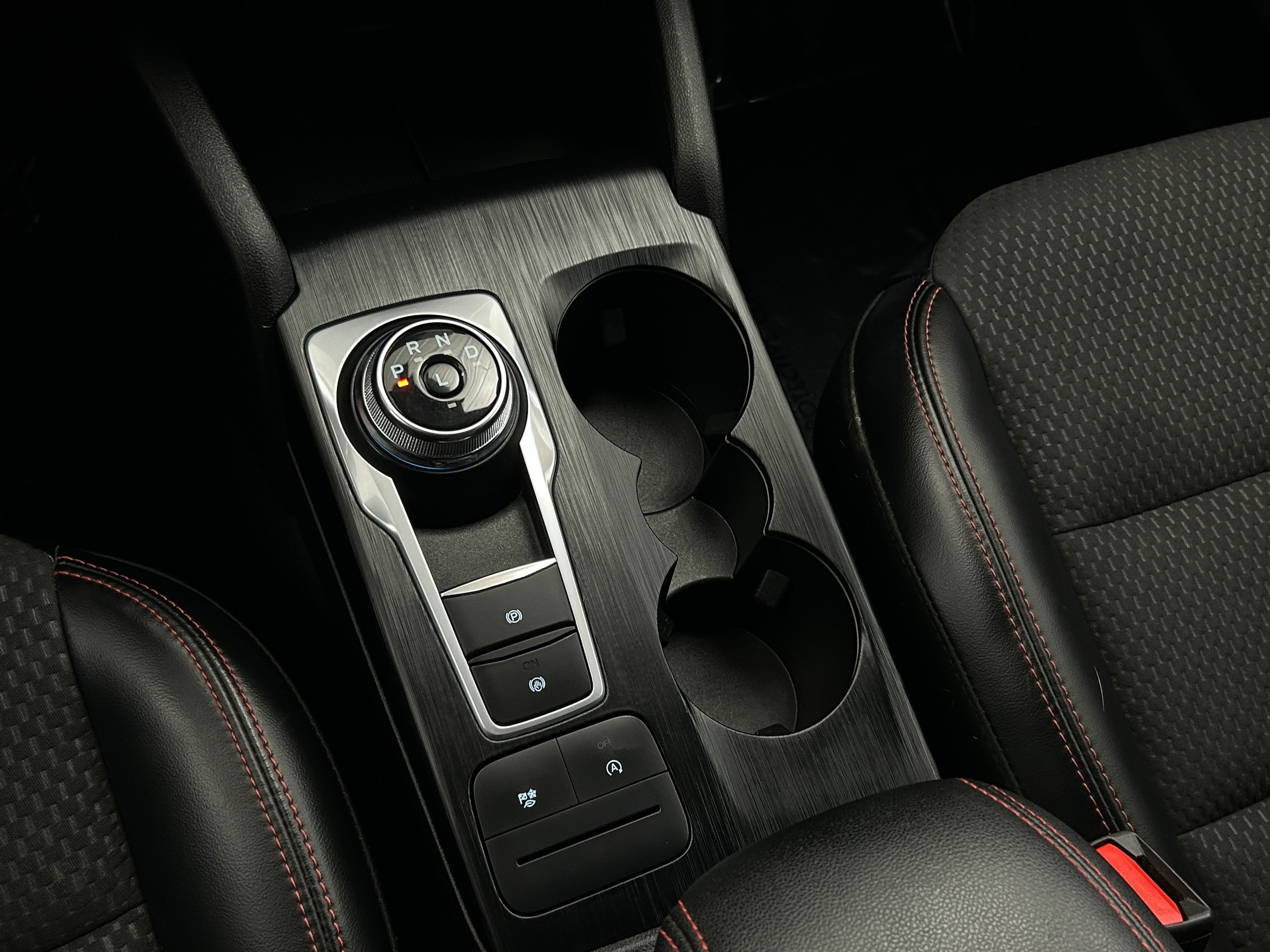 2023 Ford Escape ST-Line - Photo 10