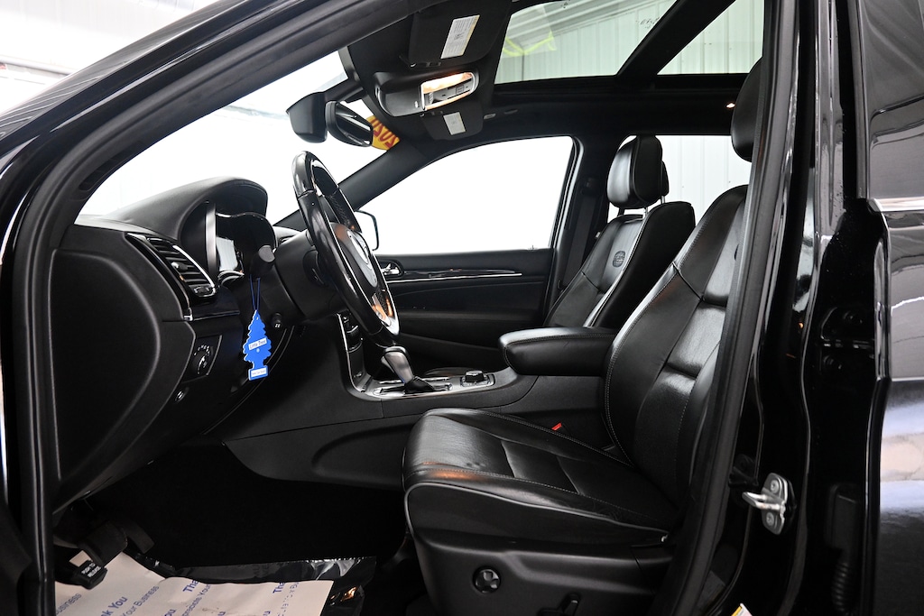 Used 2020 Jeep Grand Cherokee Overland SUV