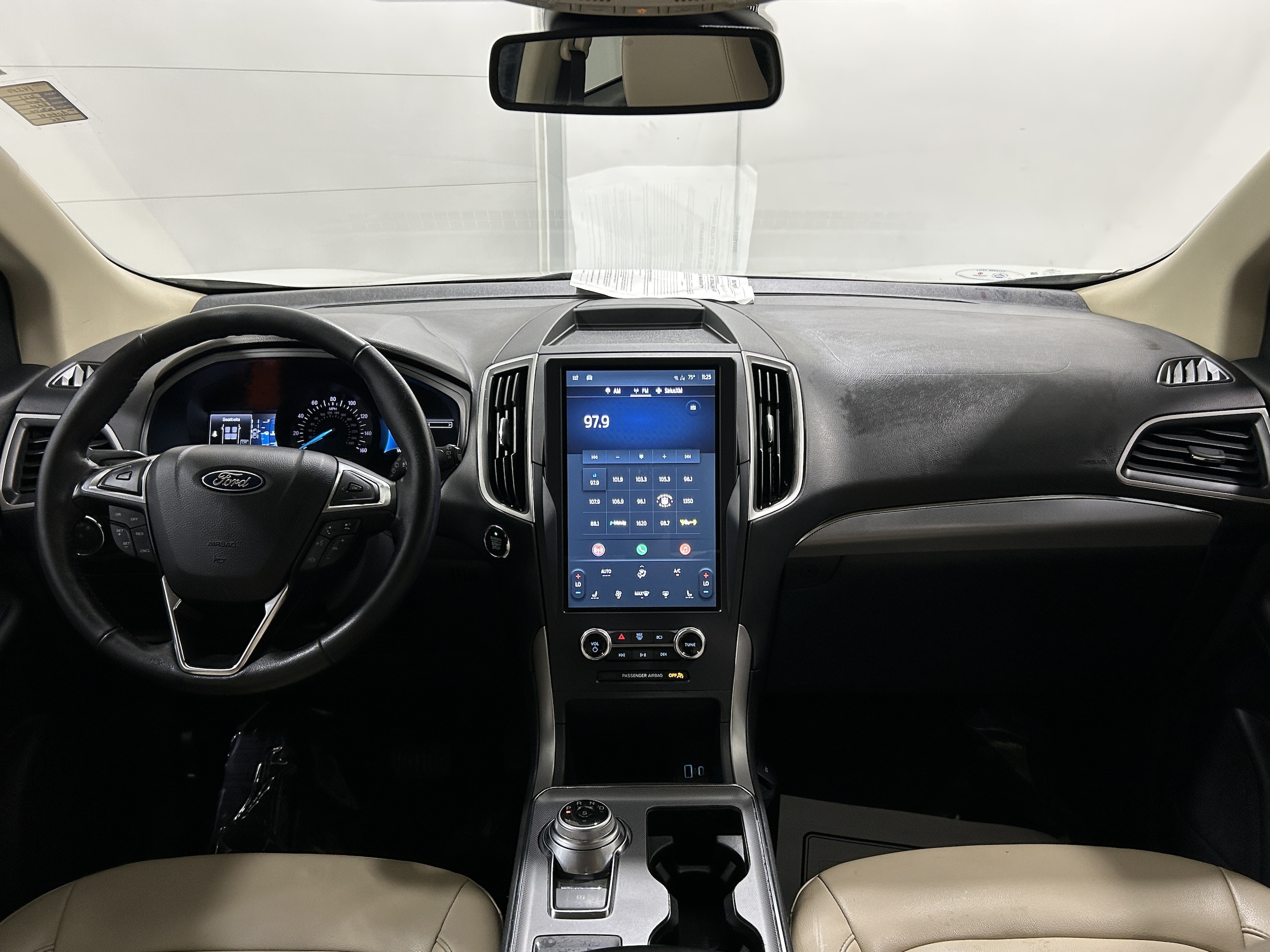 2022 Ford Edge SEL - Photo 14