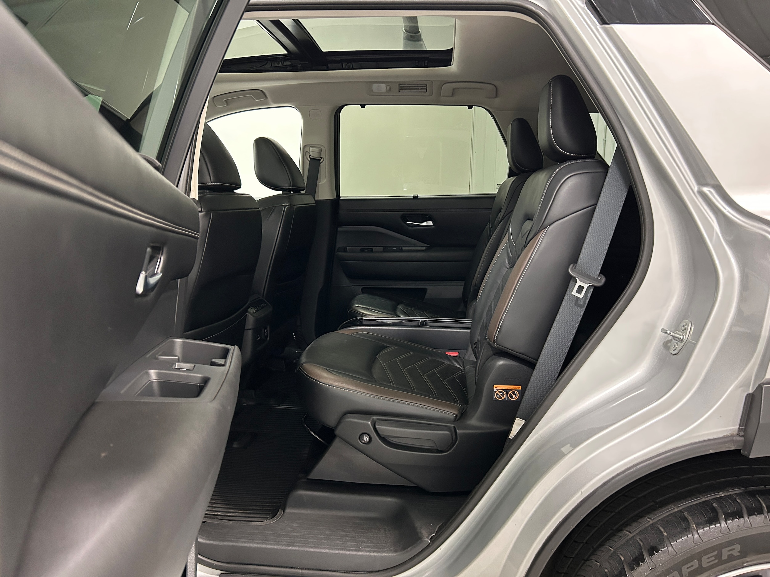 2022 Nissan Pathfinder Platinum - Photo 29
