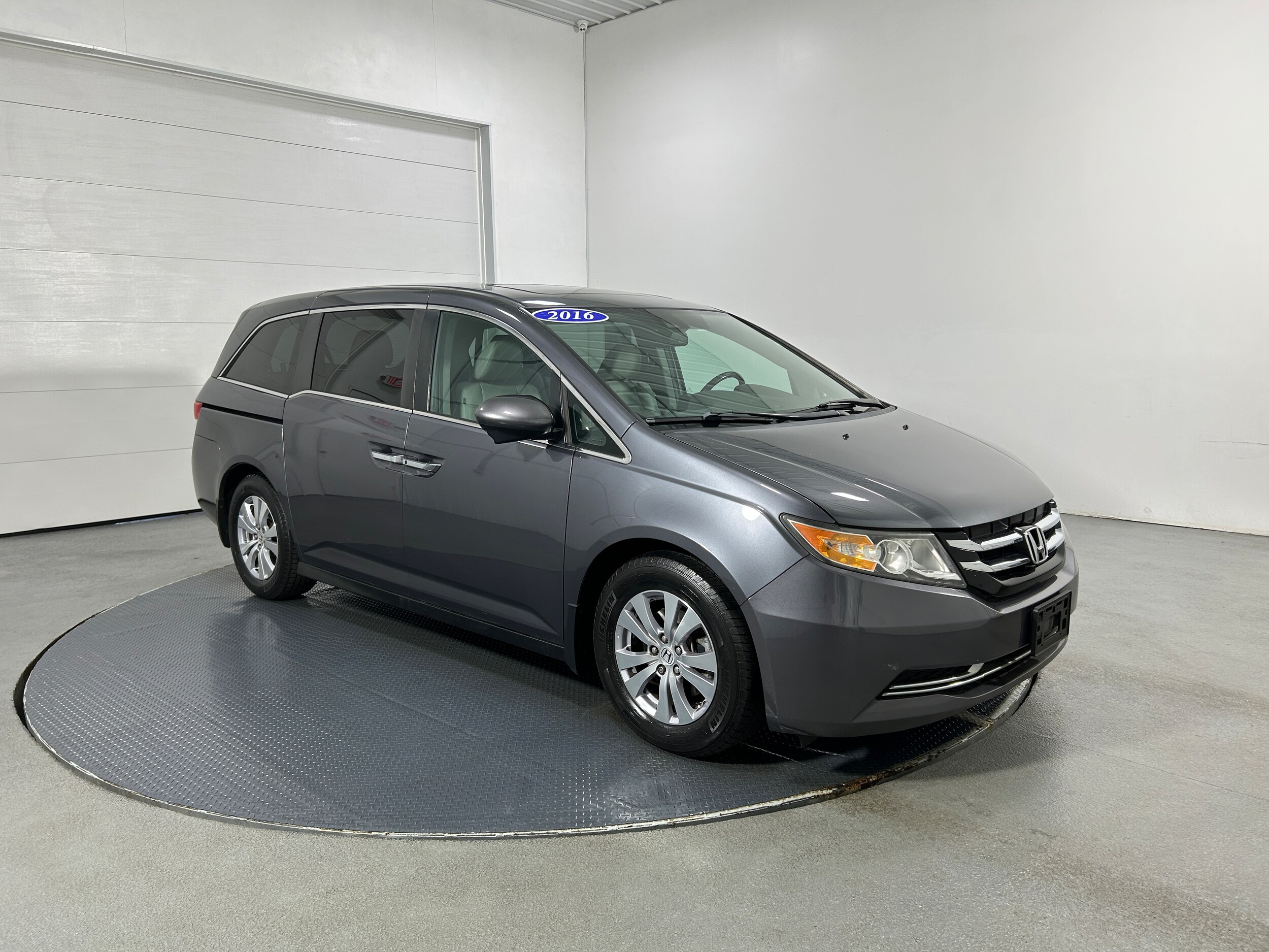 2016 Honda Odyssey EX-L photo 2