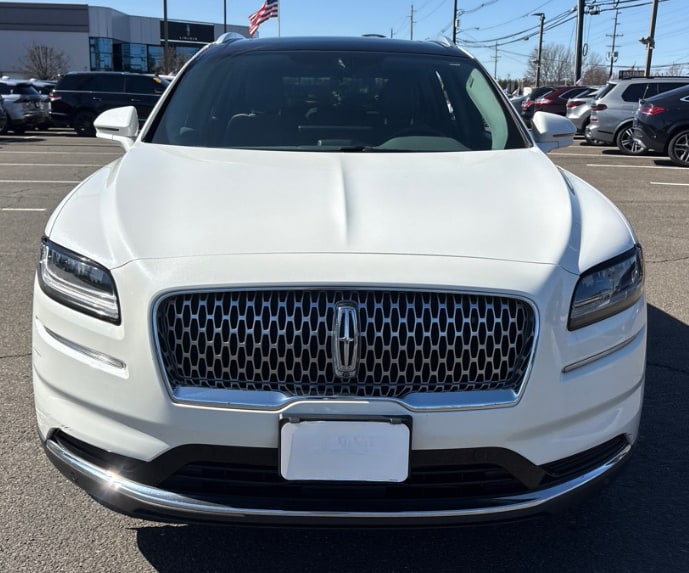 View vehicle photo 2