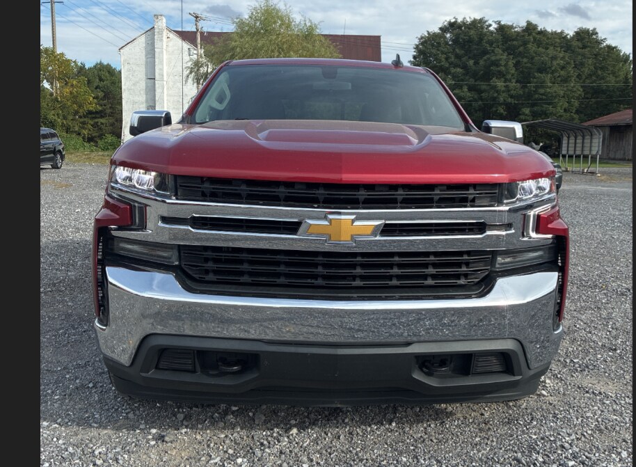 2019 Chevrolet Silverado 1500 LT photo 3