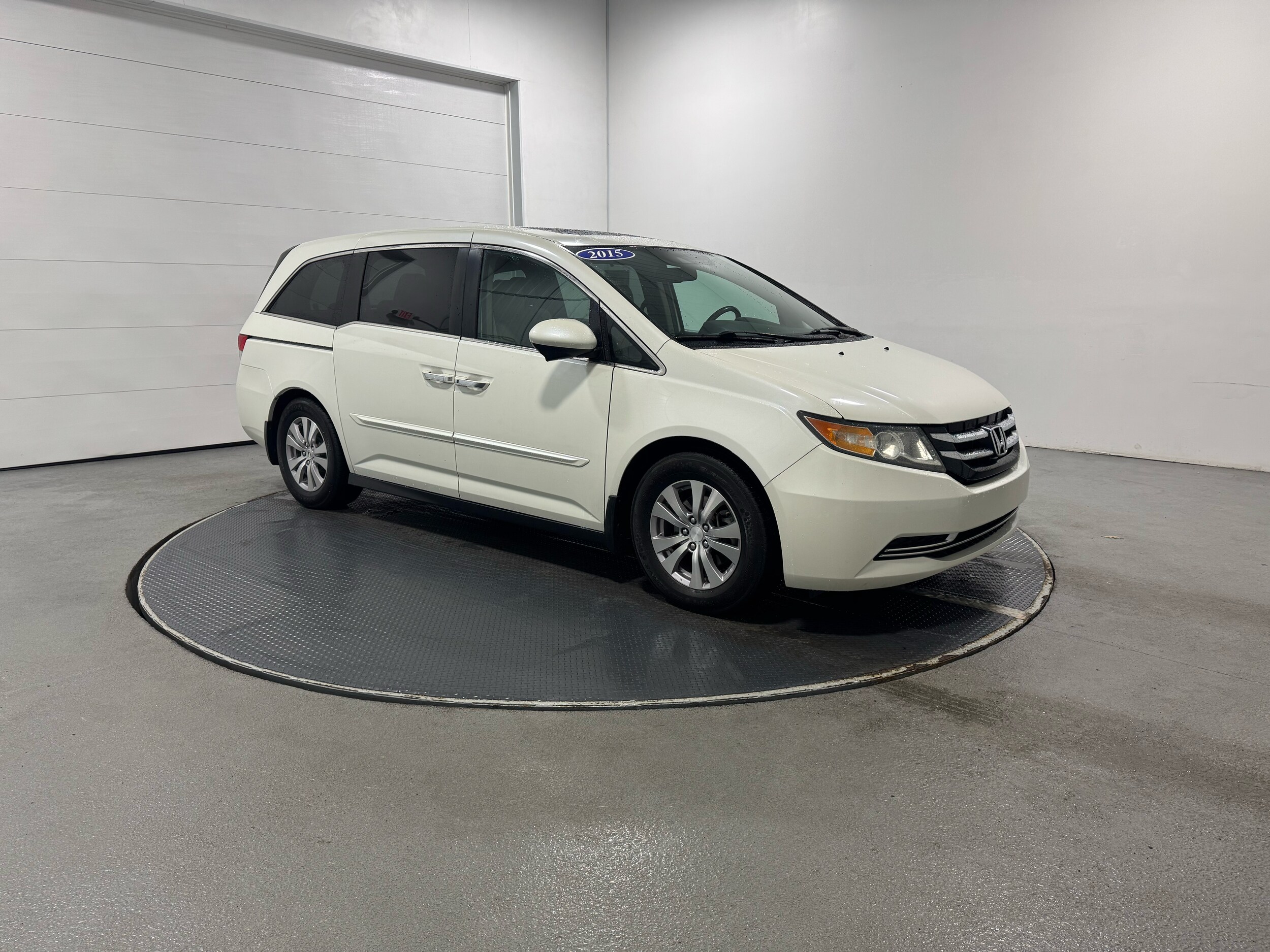 2015 Honda Odyssey EX-L photo 2