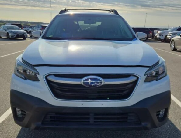 2021 Subaru Outback Premium photo 2