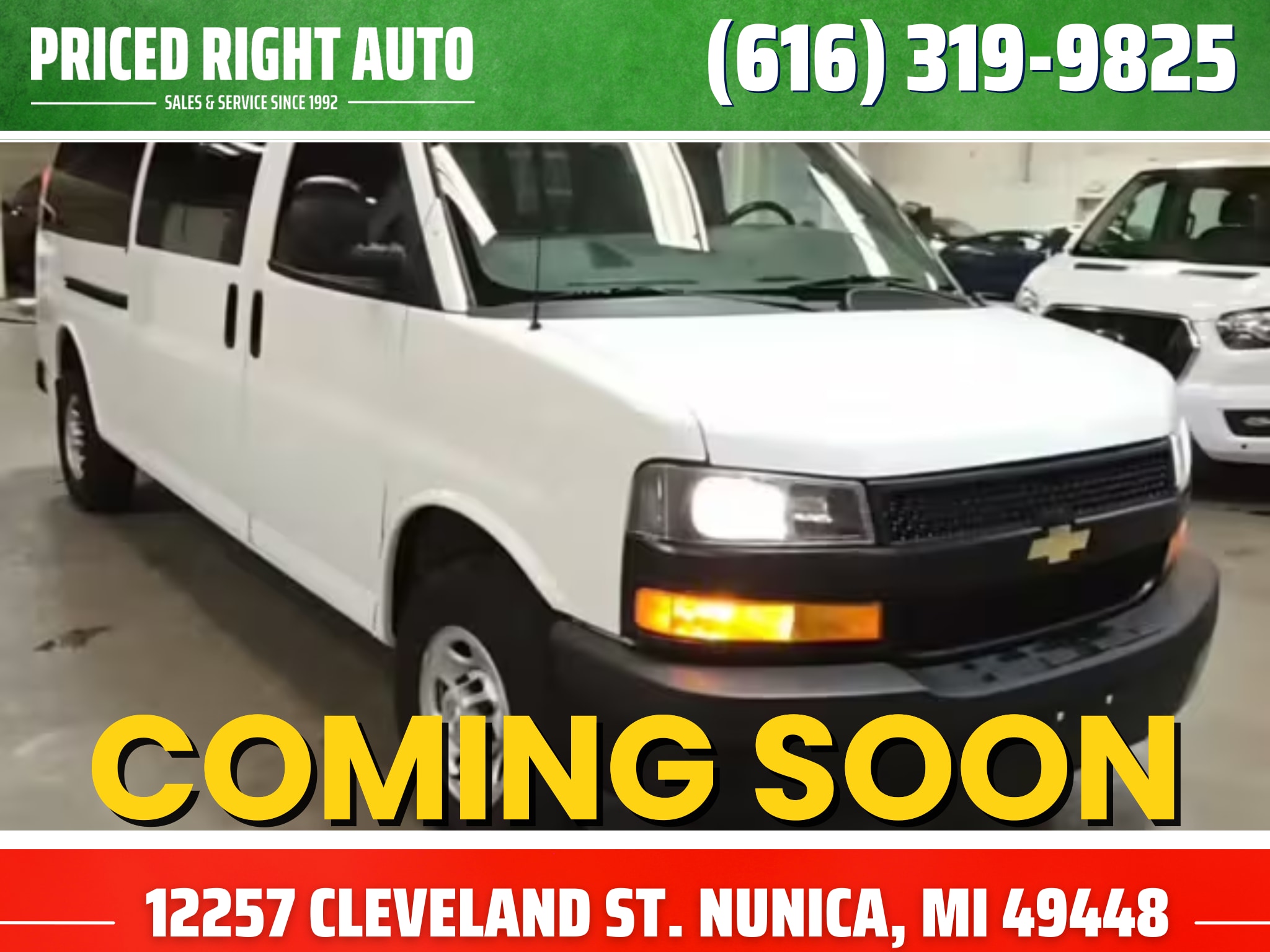 2022 Chevrolet Express Passenger LS's photo