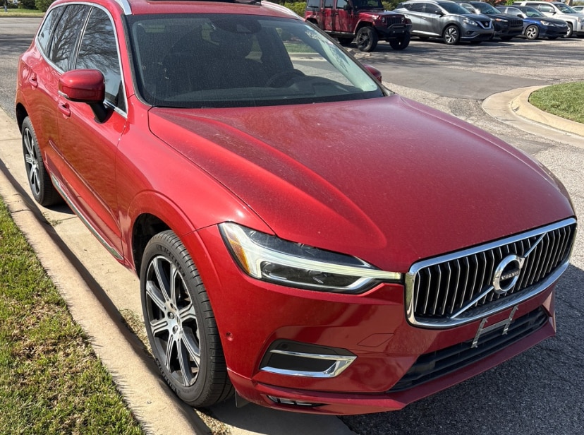 View vehicle photo 3