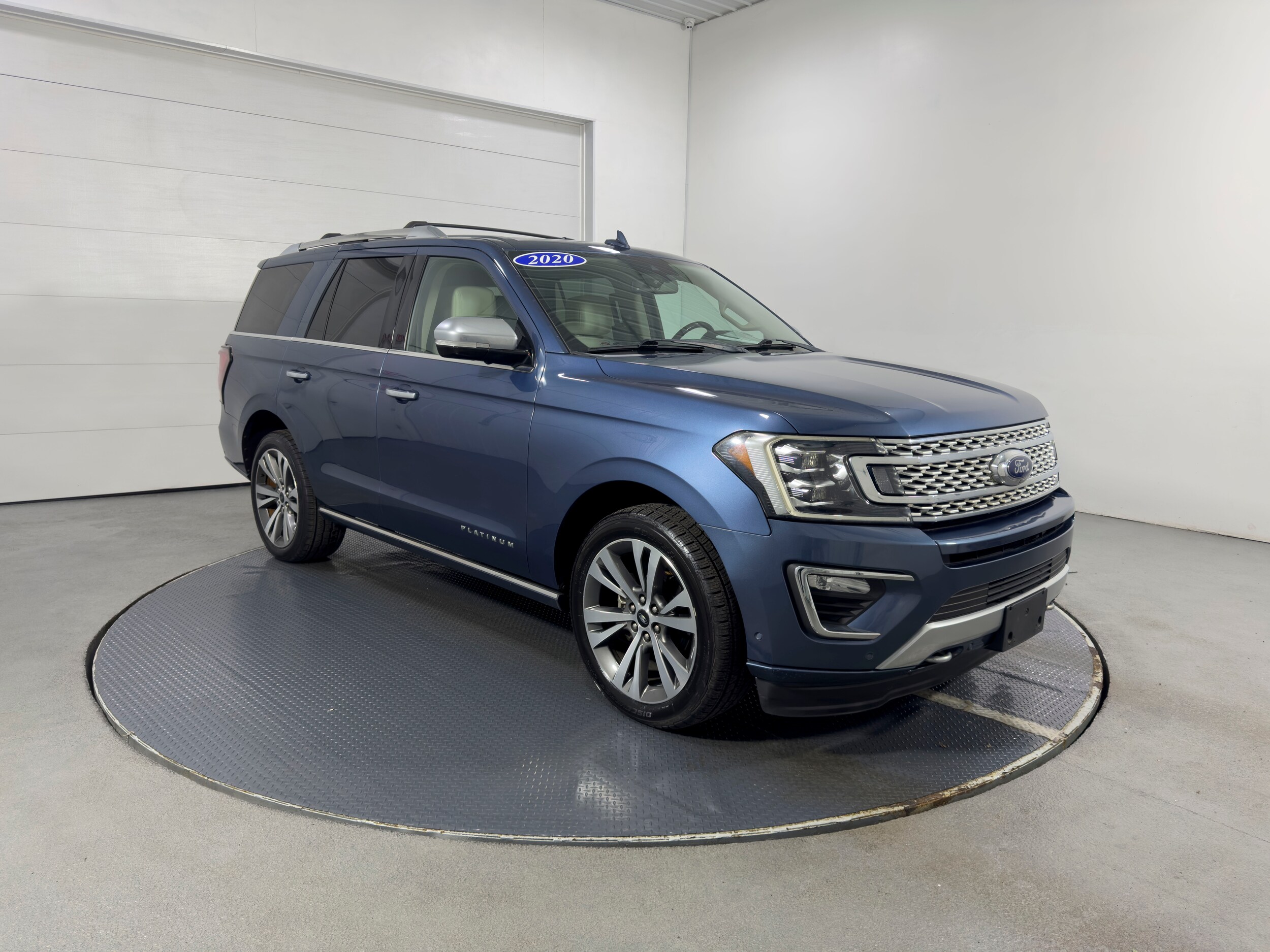 2020 Ford Expedition Platinum photo 2