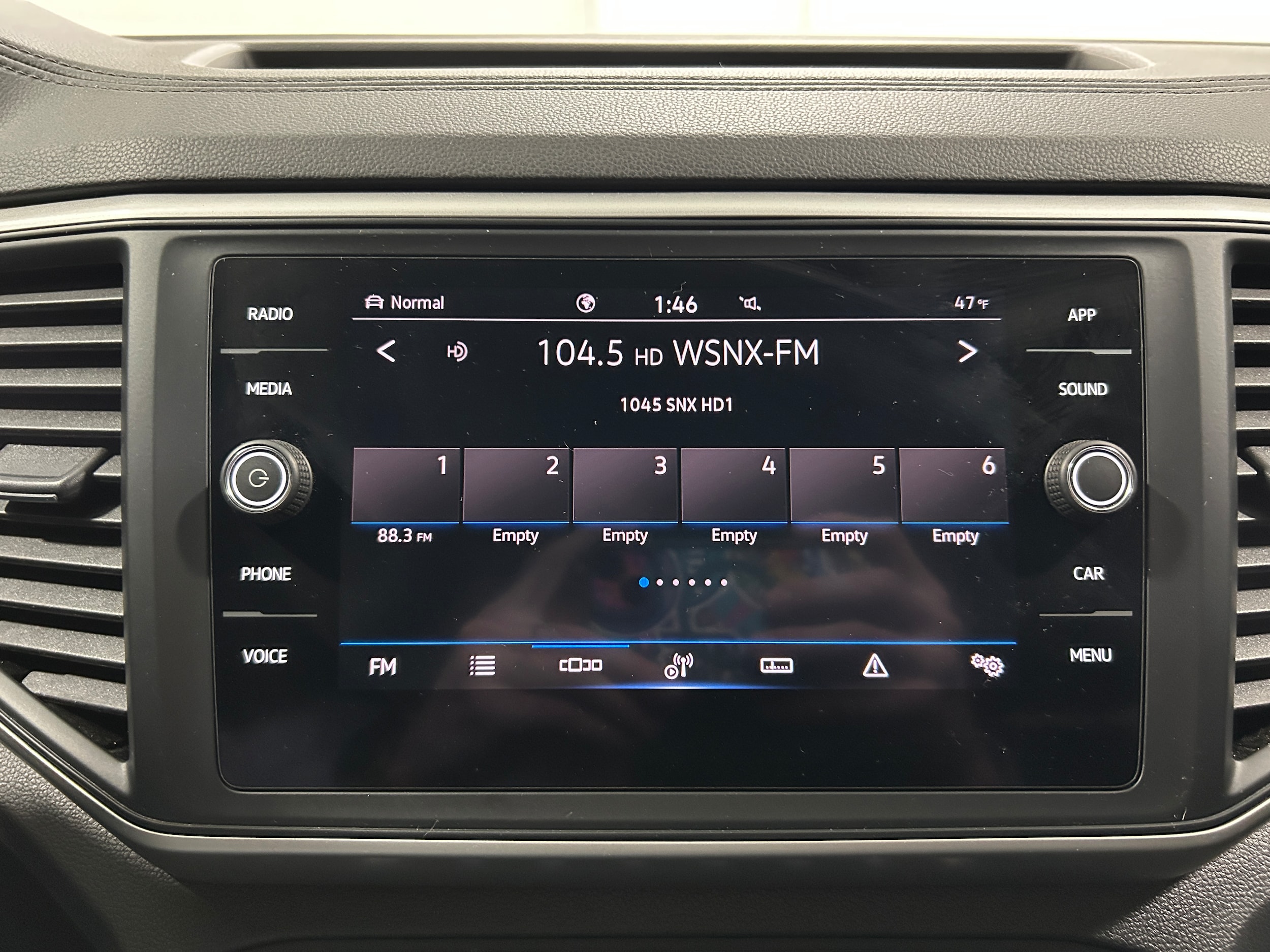 View vehicle photo 5