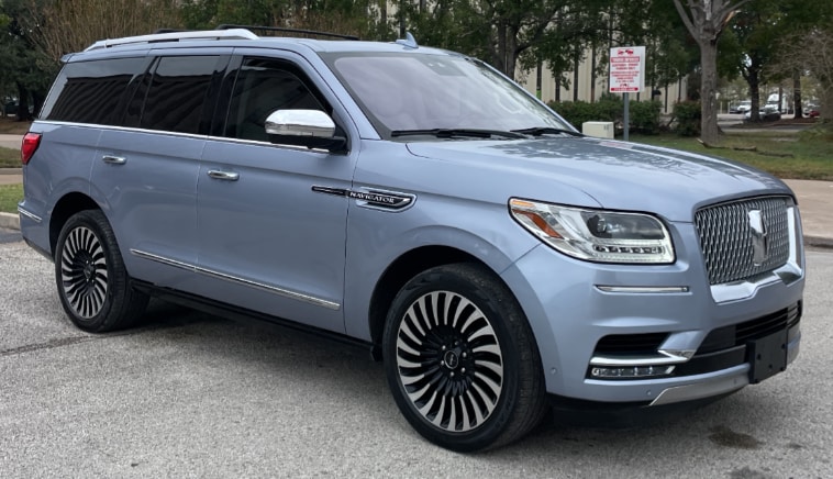 2019 Lincoln Navigator Black Label's photo