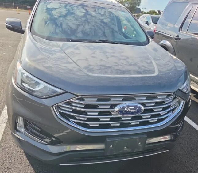 2019 Ford Edge SEL photo 3