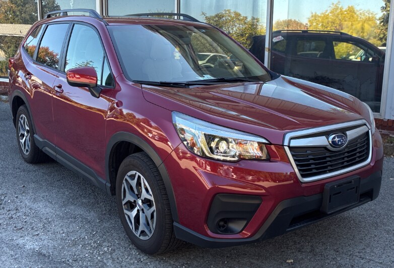 2019 Subaru Forester Premium photo 2