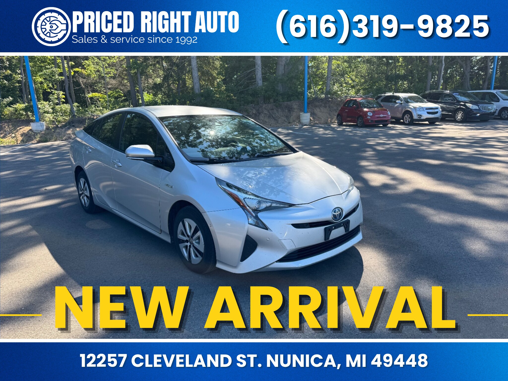 Classic Silver 2018 Toyota Prius Hatchback Front-Wheel Drive Continuously Variable Transmission