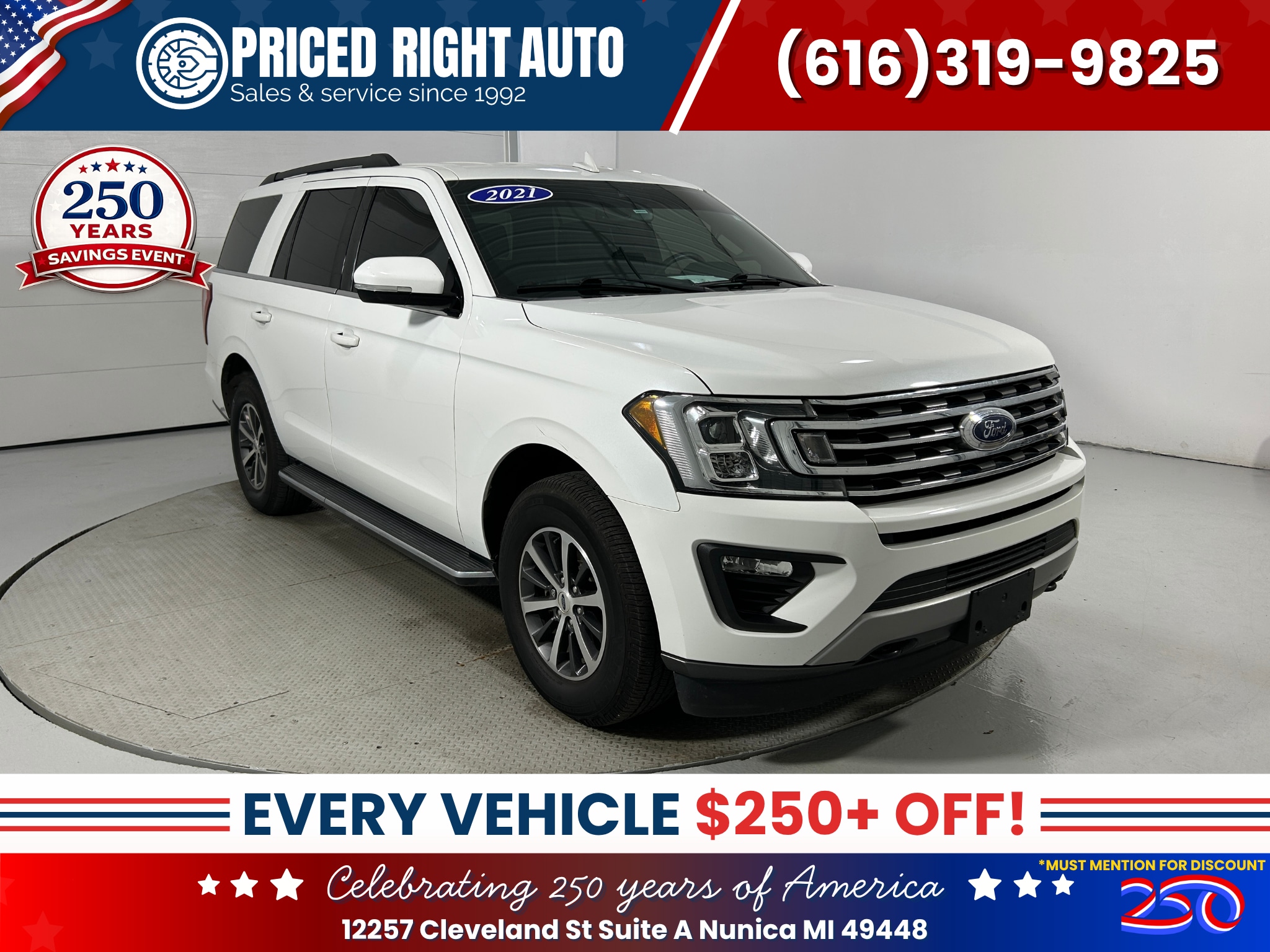  2021 Ford Expedition XLT 4WD   
