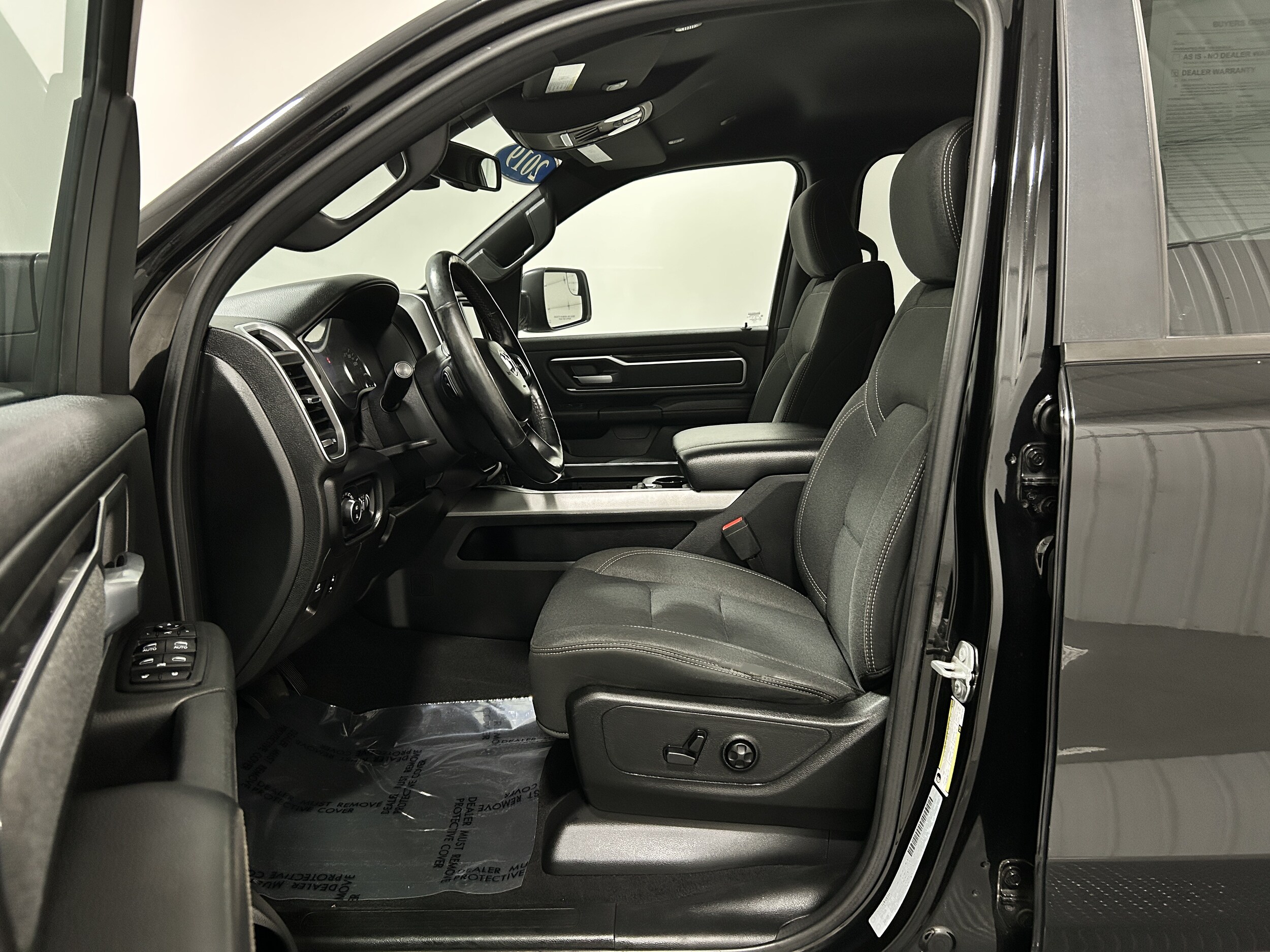2019 Ram 1500 Big Horn Lone Star photo 3