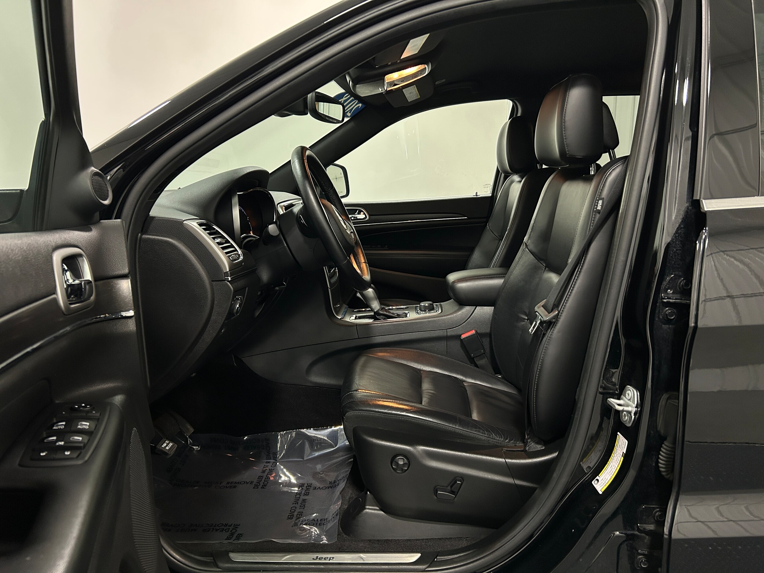 2018 Jeep Grand Cherokee Limited photo 2