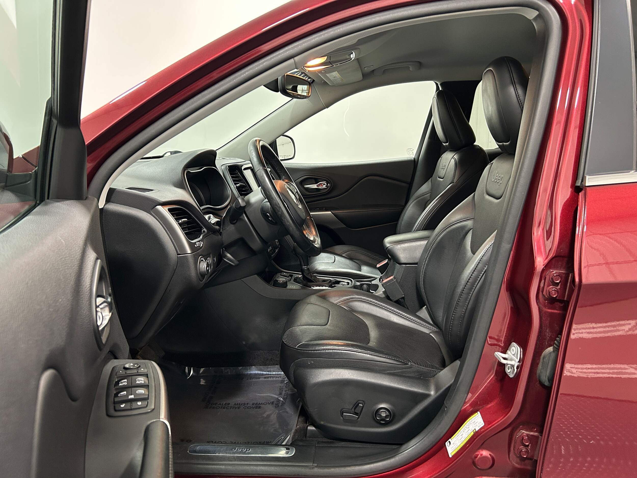 2019 Jeep Cherokee Limited photo 3