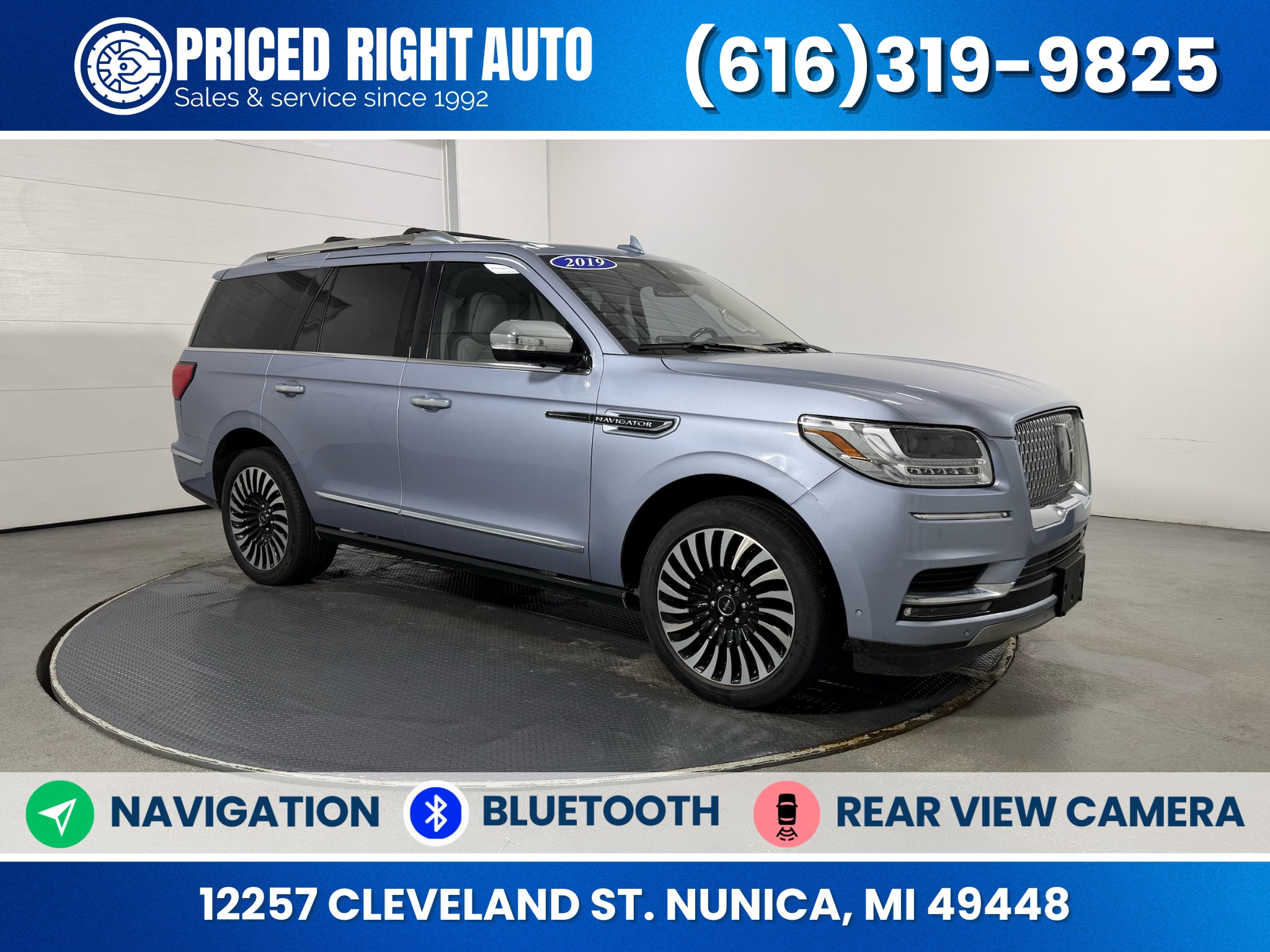 2019 Lincoln Navigator Black Label's photo