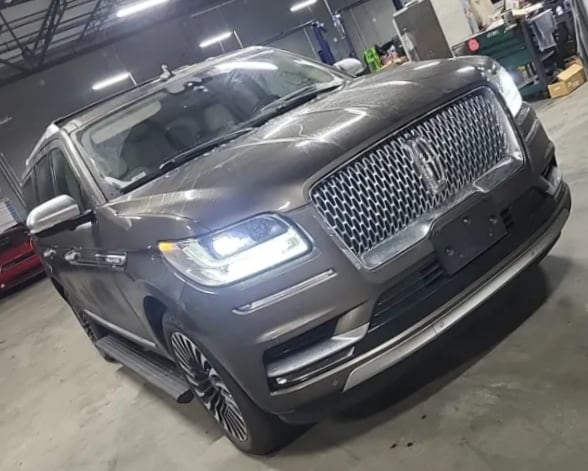 2018 Lincoln Navigator Black Label's photo