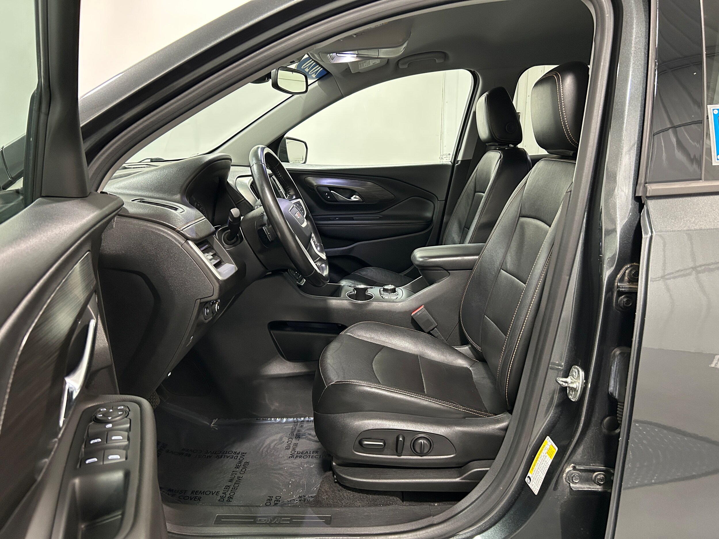 2020 Gmc Terrain SLT photo 2
