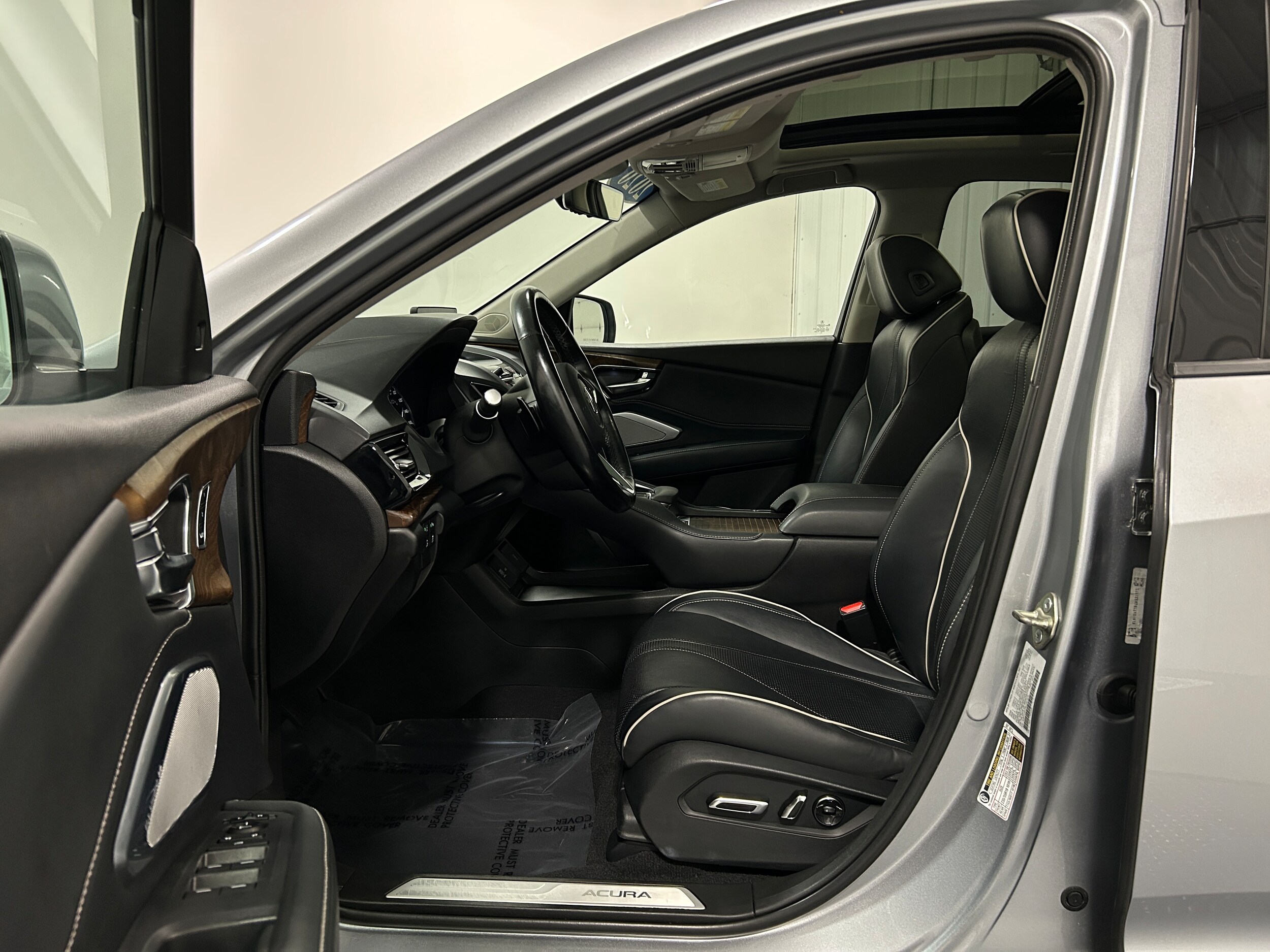 2020 Acura RDX Advance photo 3