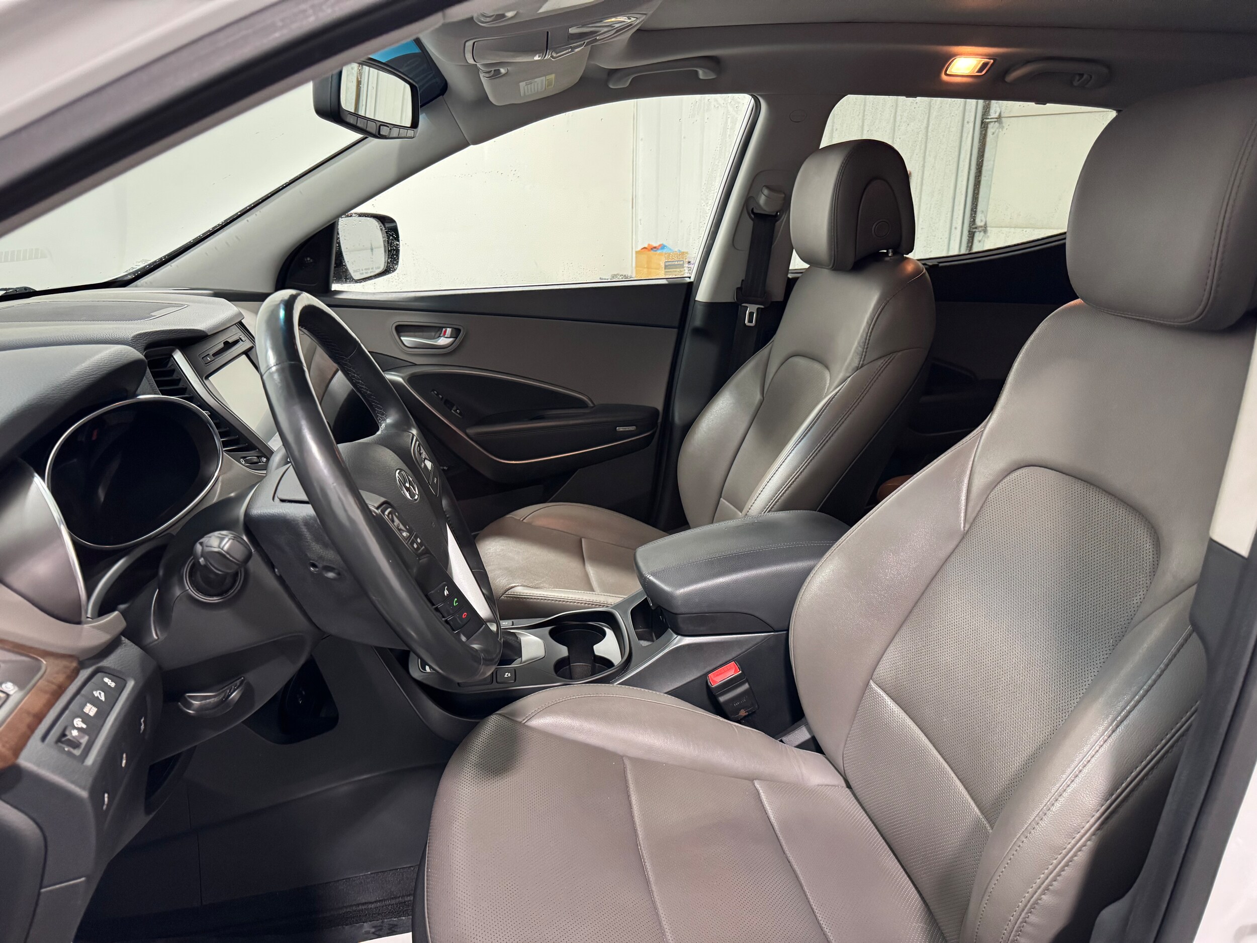 2018 Hyundai Santa Fe Sport 2.0T Ultimate photo 3