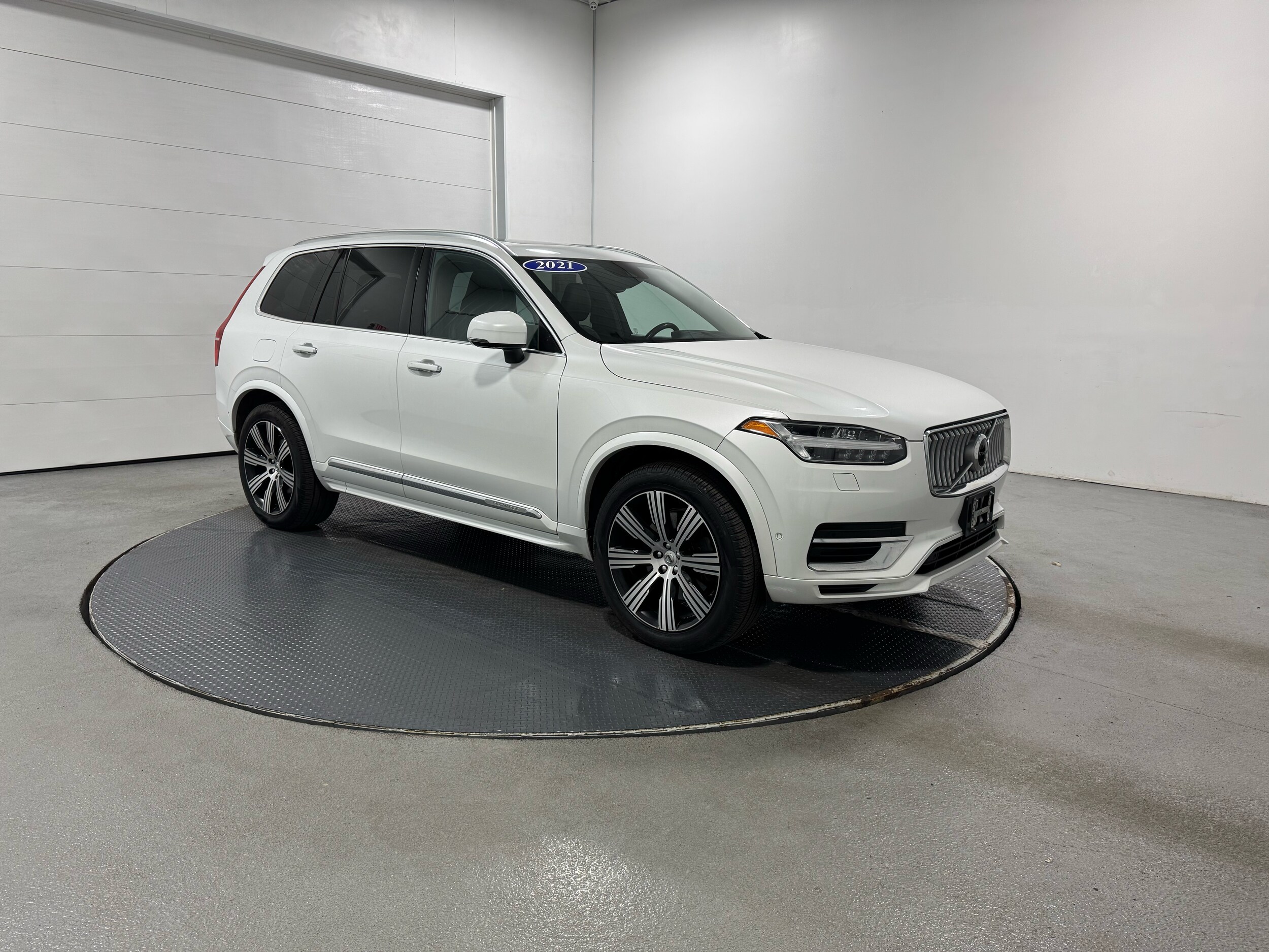 2021 Volvo XC90 Recharge T8 Inscription photo 2