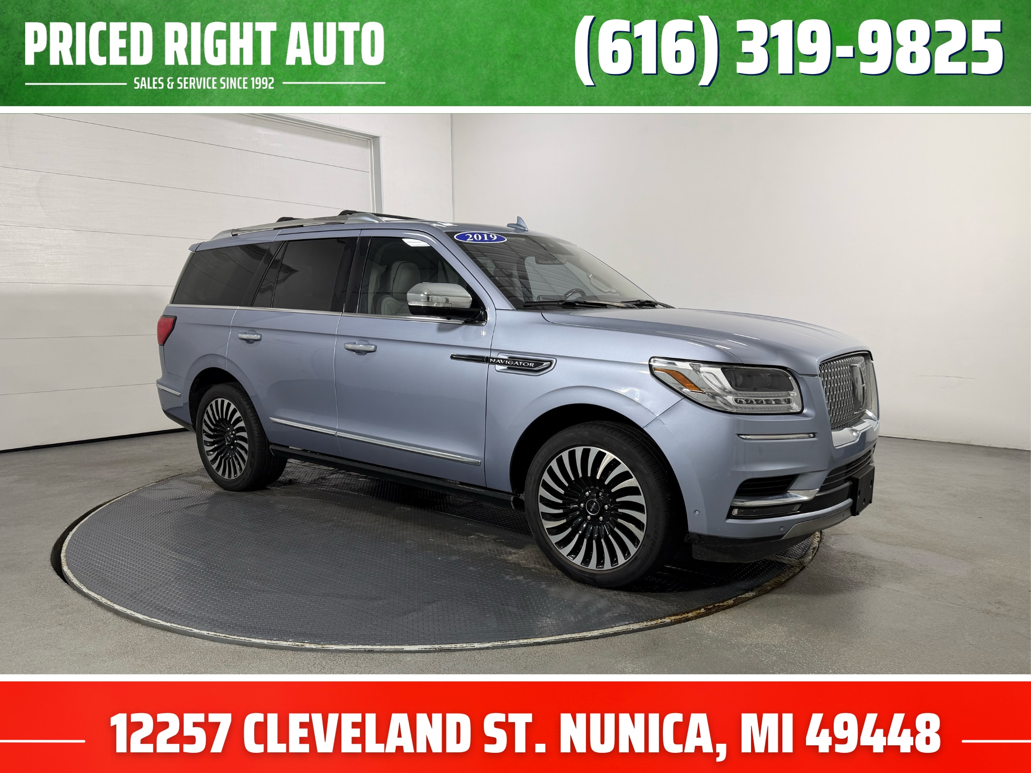 2019 Lincoln Navigator Black Label's photo