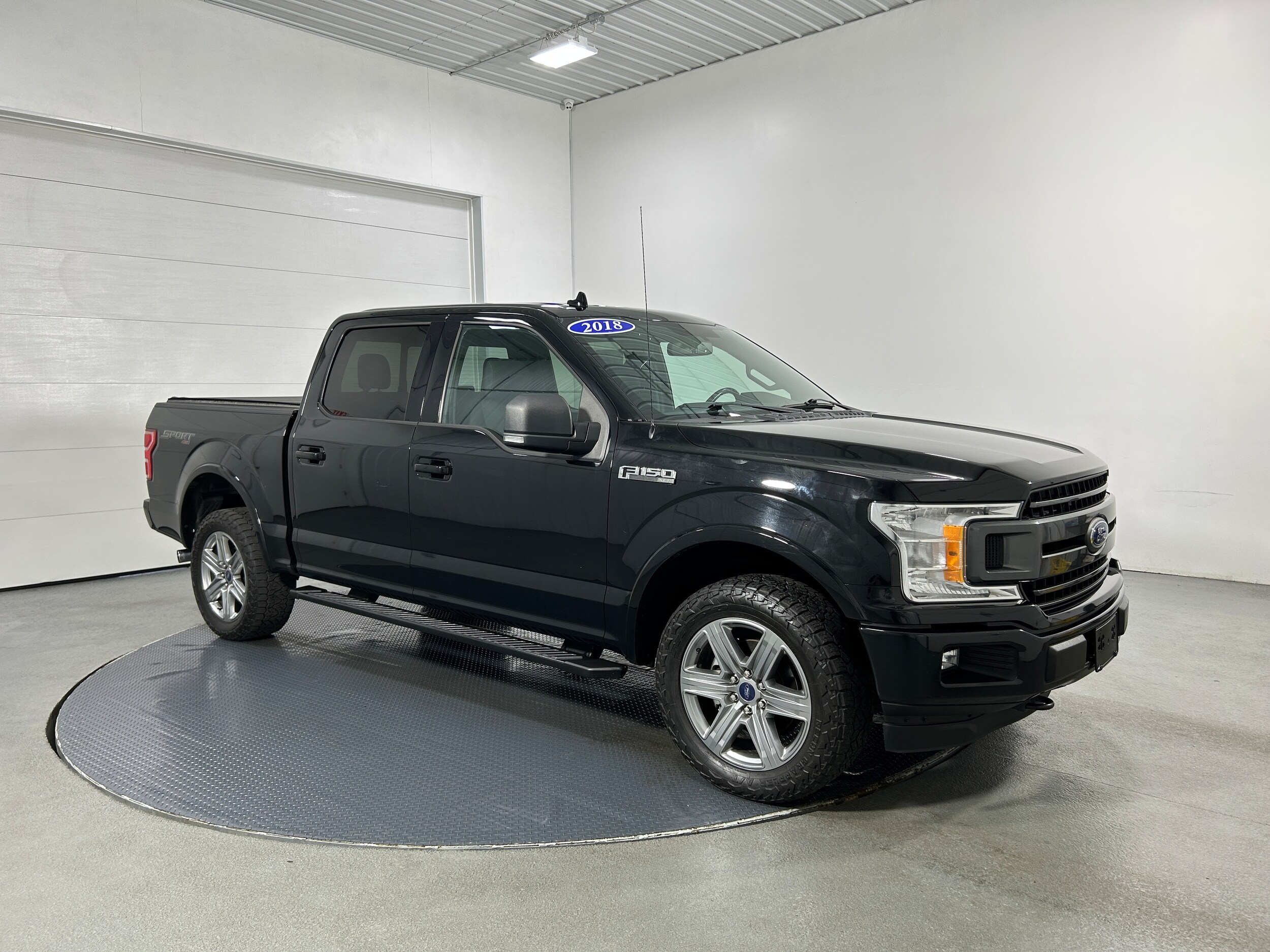2018 Ford F-150 XLT photo 2