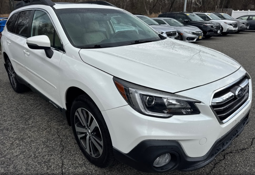 Crystal White Pearl 2018 Subaru Outback 2.5i Limited AWD Wagon All-Wheel Drive Continuously Variable Transmission