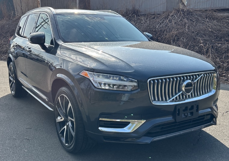 Gray Metallic 2022 Volvo XC90 Recharge Inscription Expression 7-Passenger eAWD SUV / Crossover All-Wheel Drive Automatic