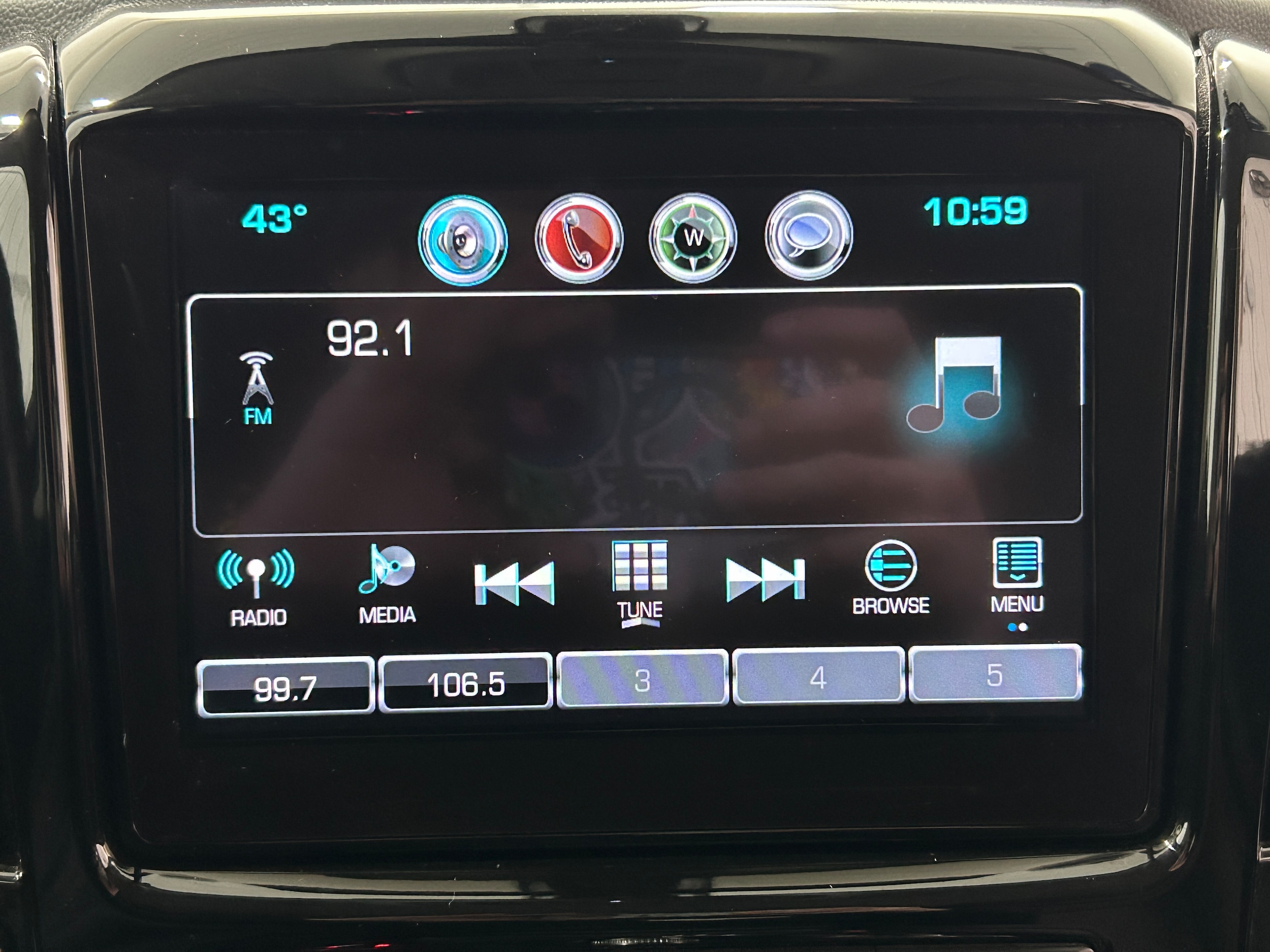 View vehicle photo 5