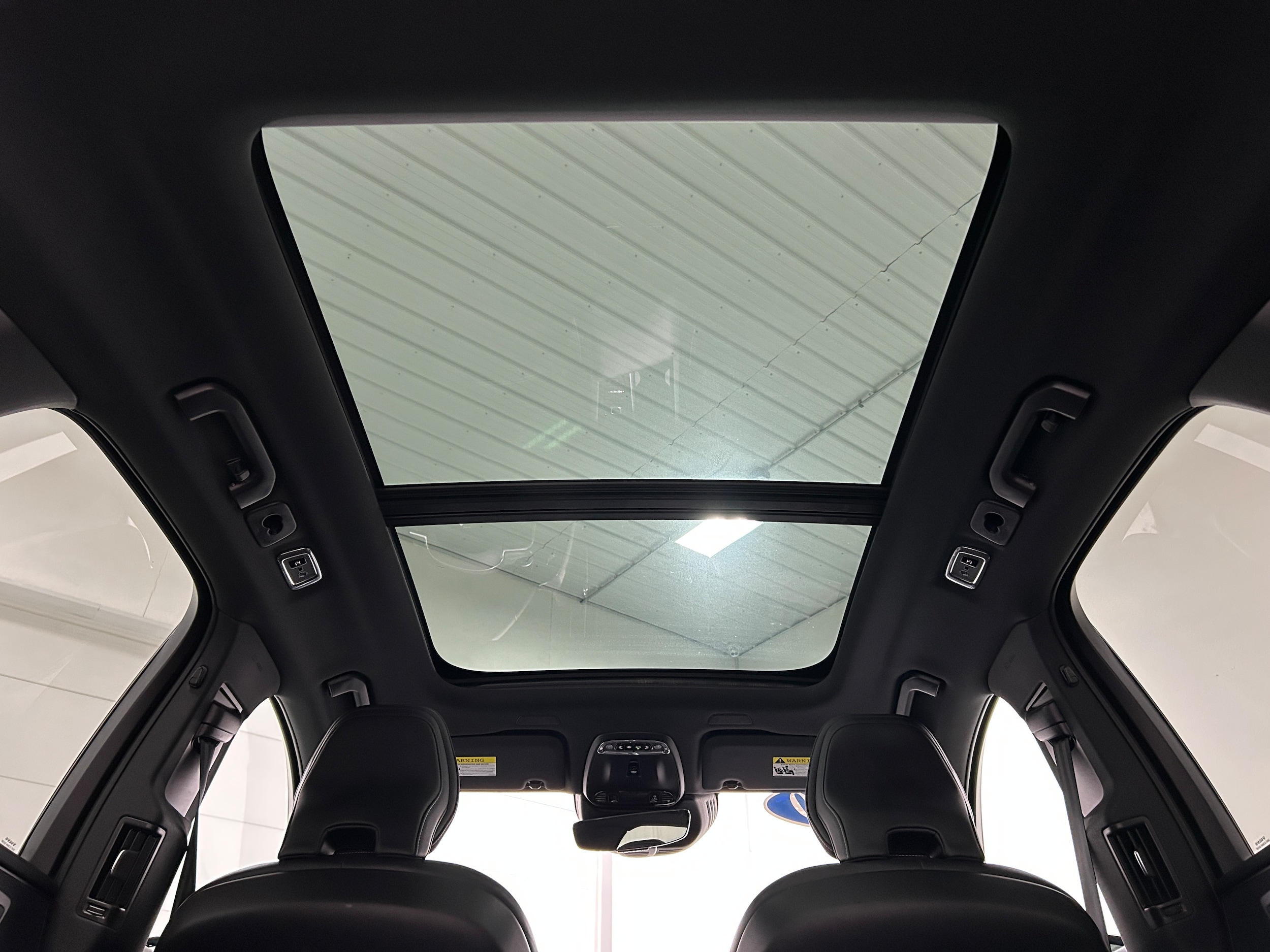 2020 Volvo XC60 R-Design - Photo 25