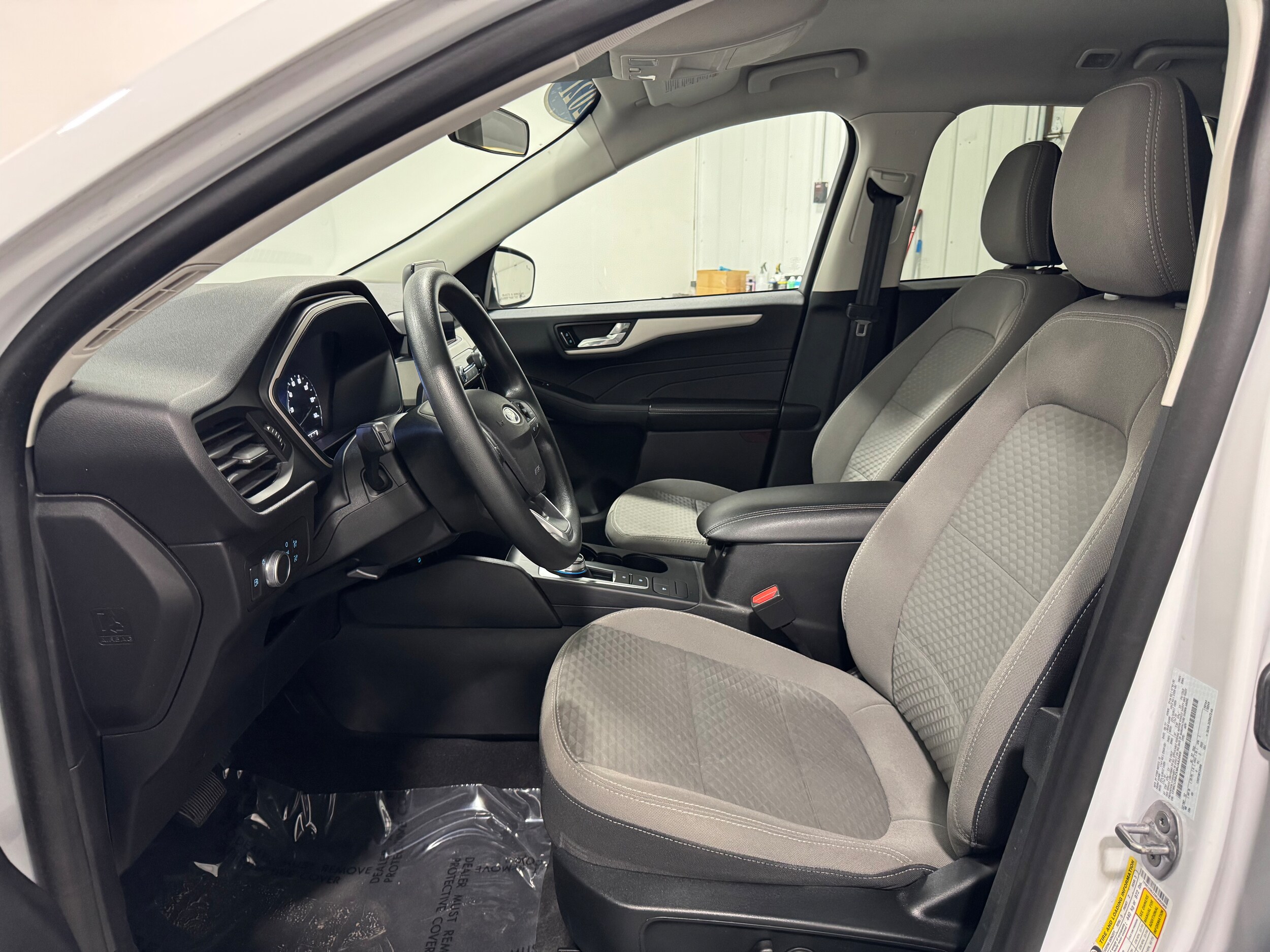 2021 Ford Escape SE photo 4