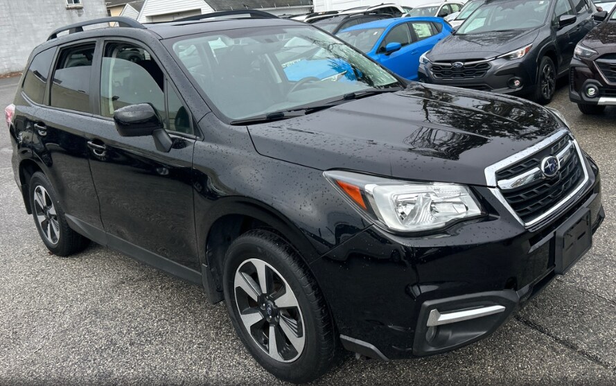2018 Subaru Forester 2.5i Premium photo 2