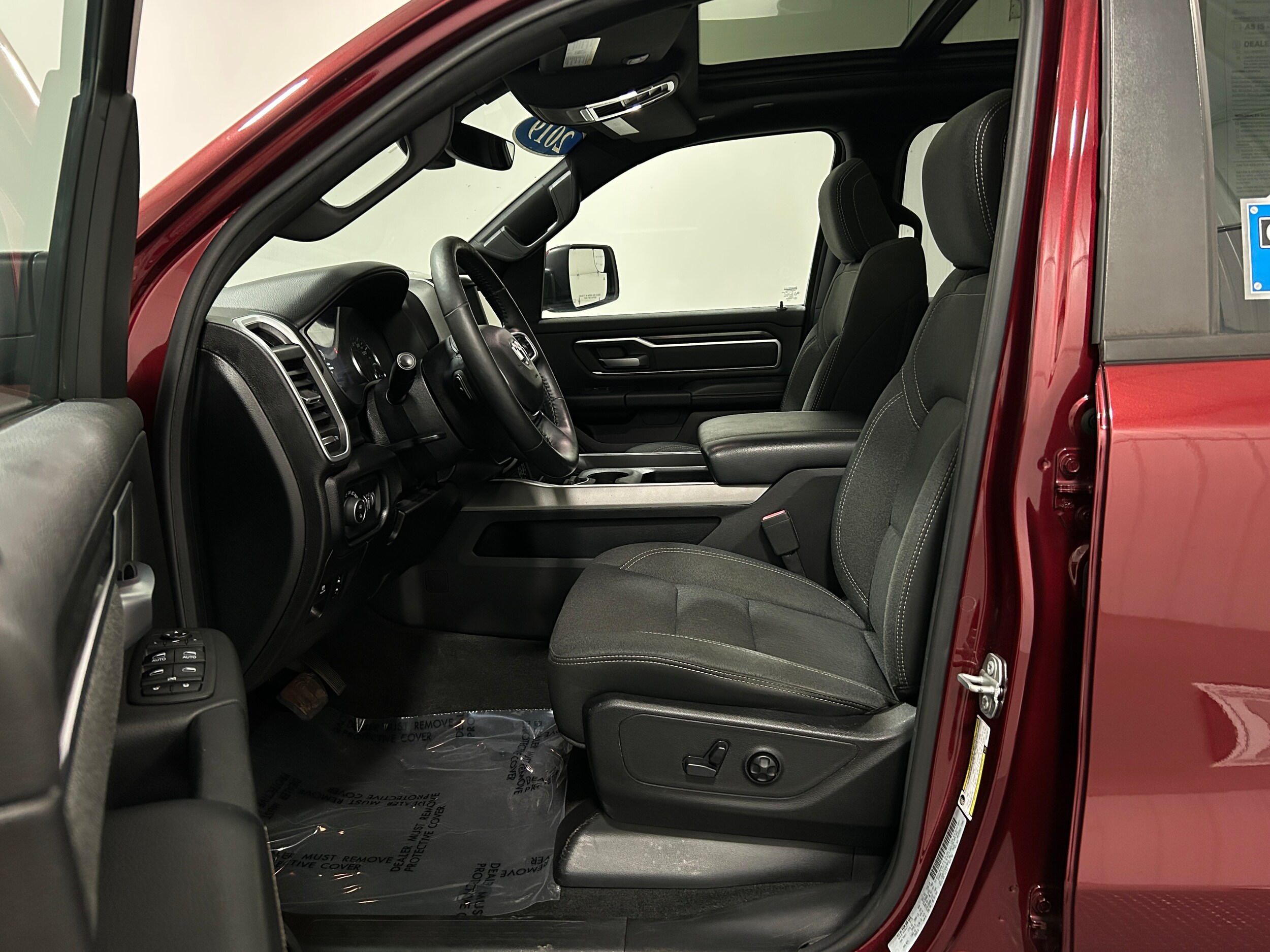 2019 Ram 1500 Big Horn Lone Star photo 3