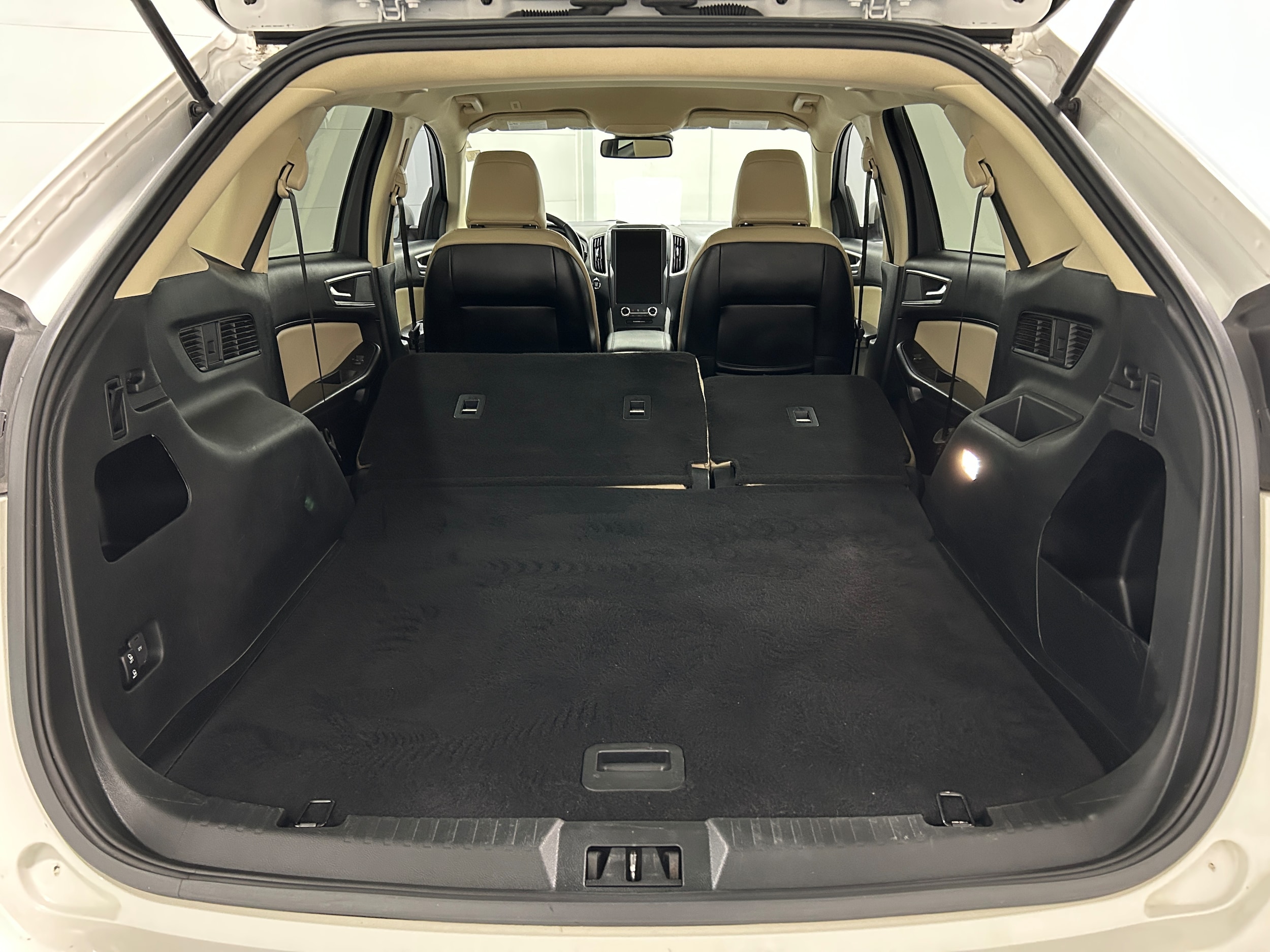 2022 Ford Edge SEL - Photo 32